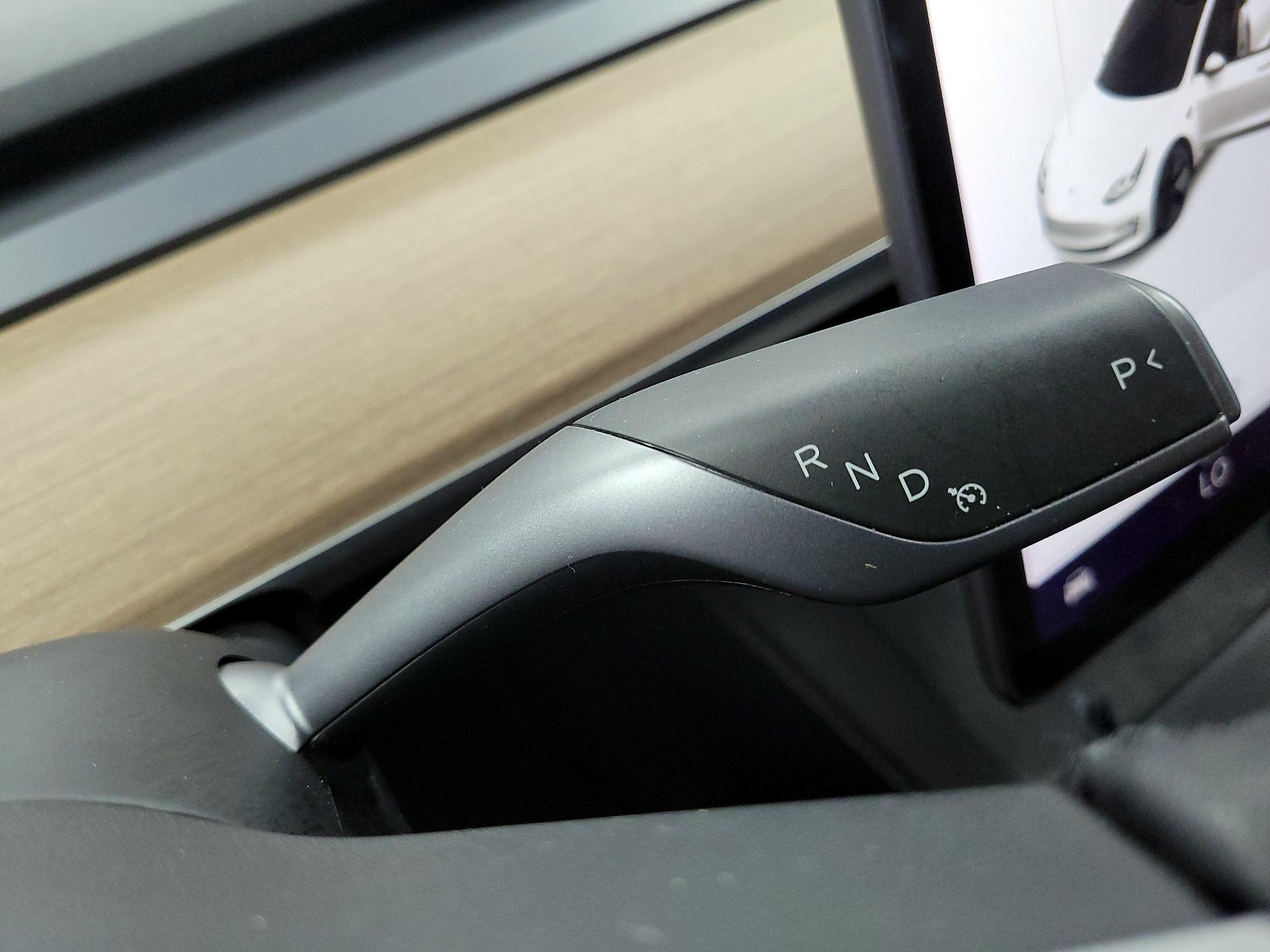 Thumbnail: 2021 Tesla Model 3 - 17