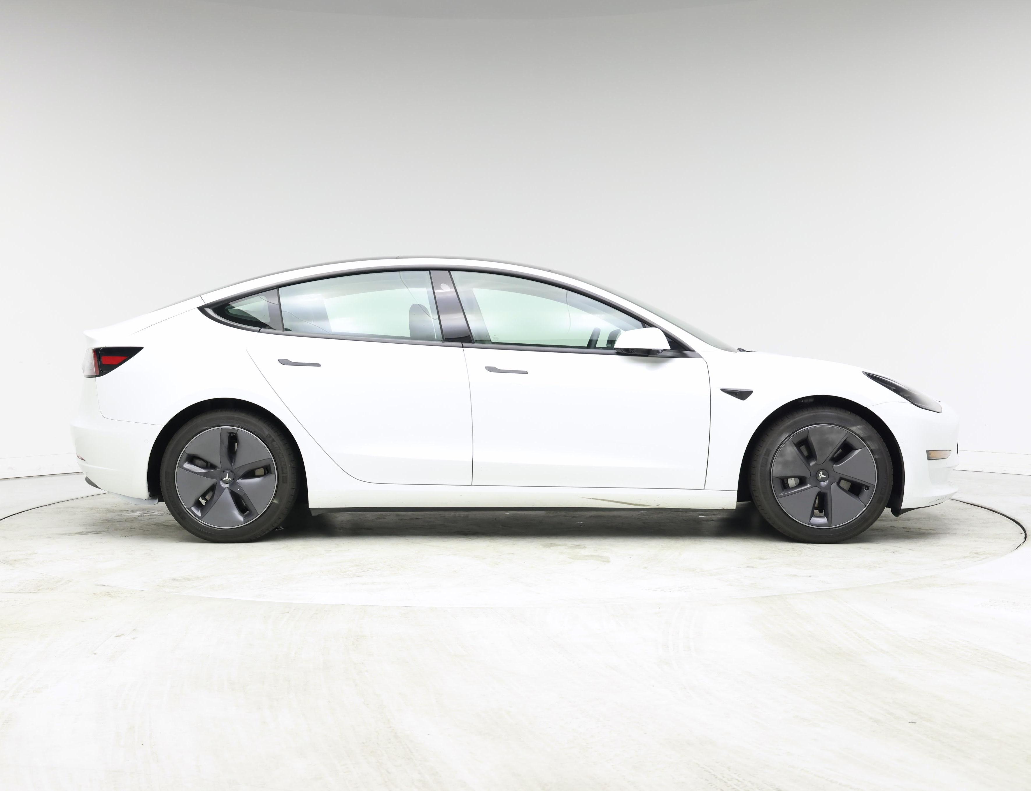 Thumbnail: 2021 Tesla Model 3 - 7