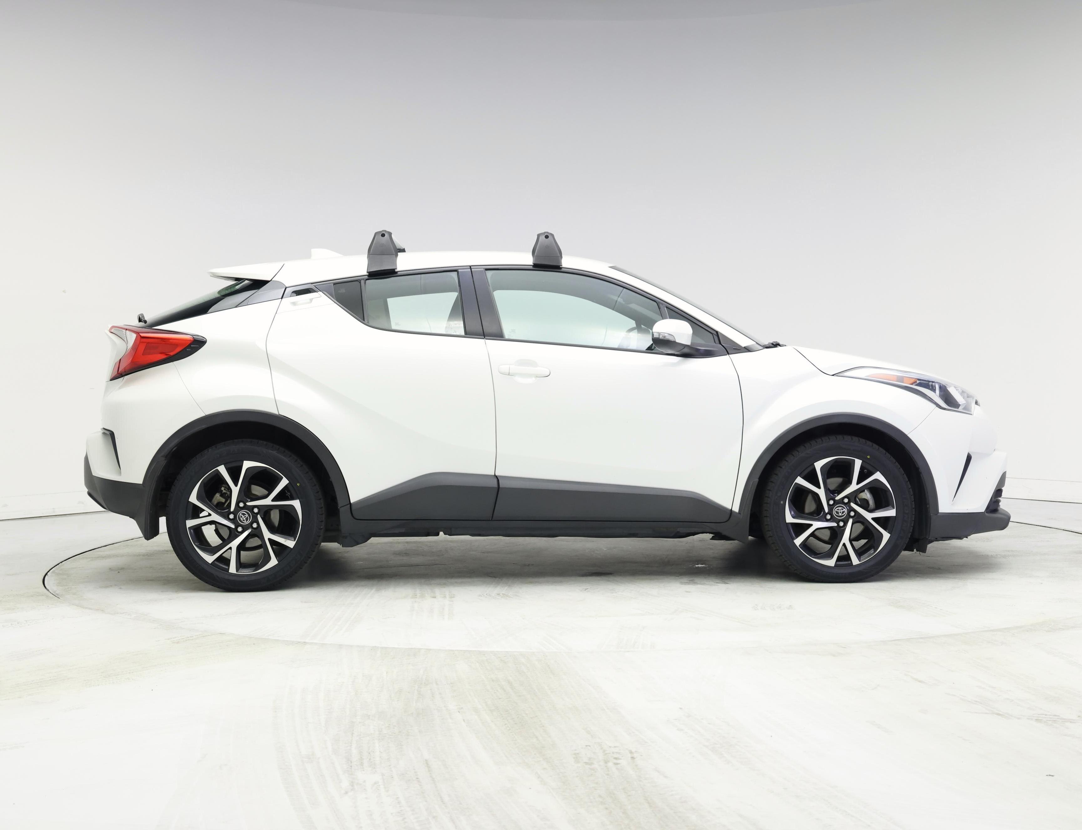 Thumbnail: 2018 Toyota C-HR - 7