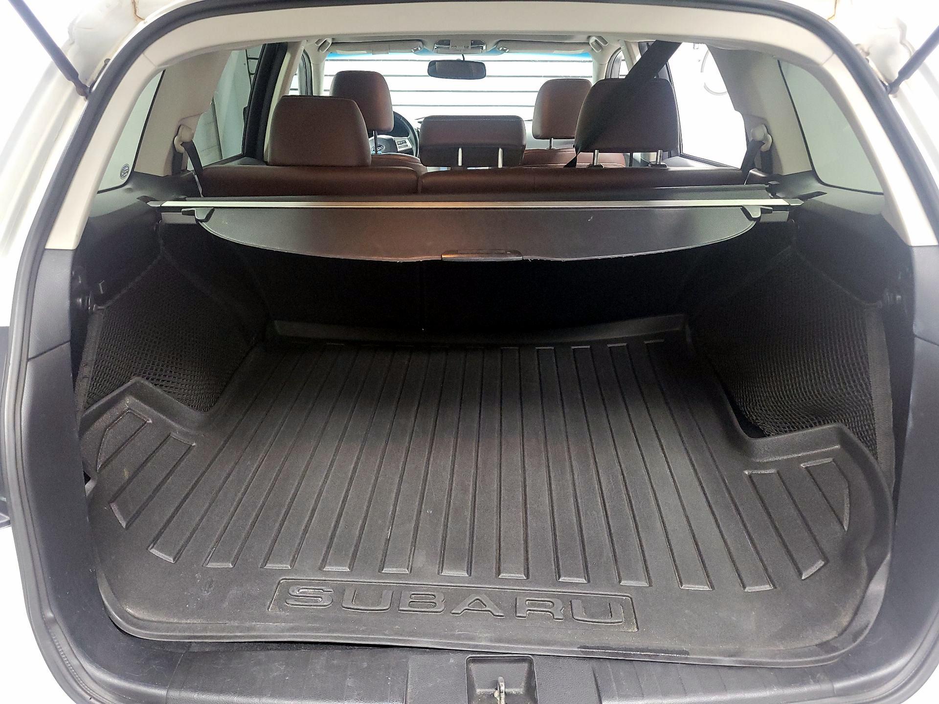 Thumbnail: 2013 Subaru Outback - 18