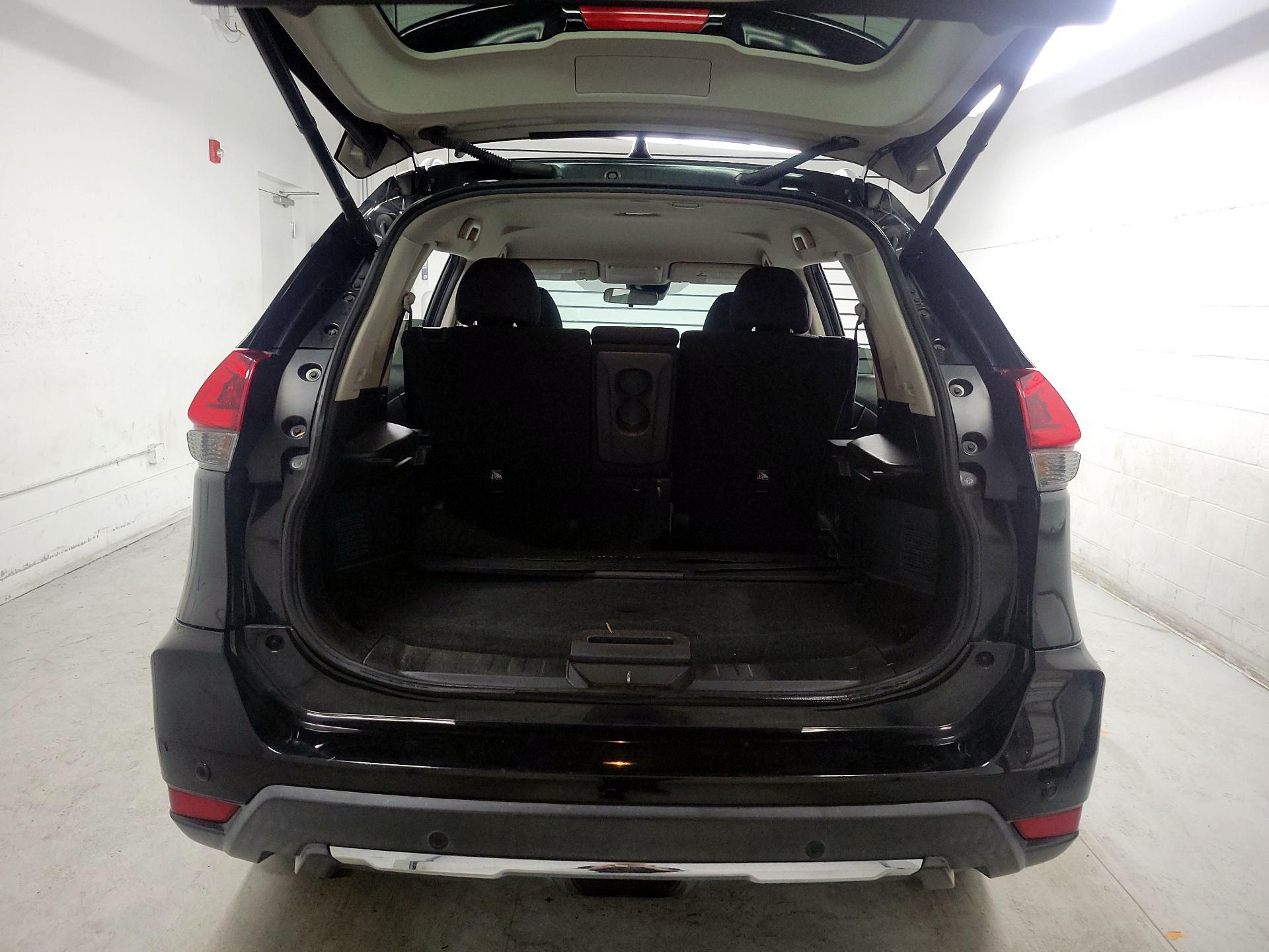 Thumbnail: 2020 Nissan Rogue - 19