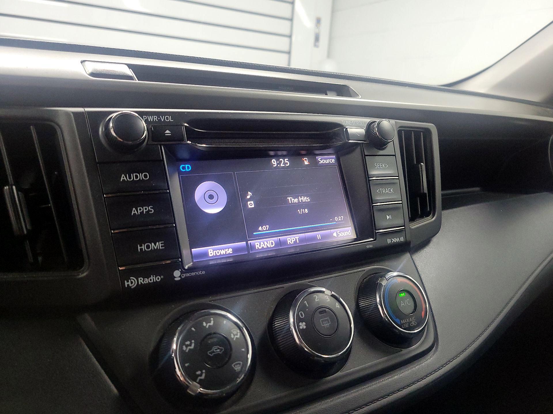 Thumbnail: 2016 Toyota RAV4 - 14