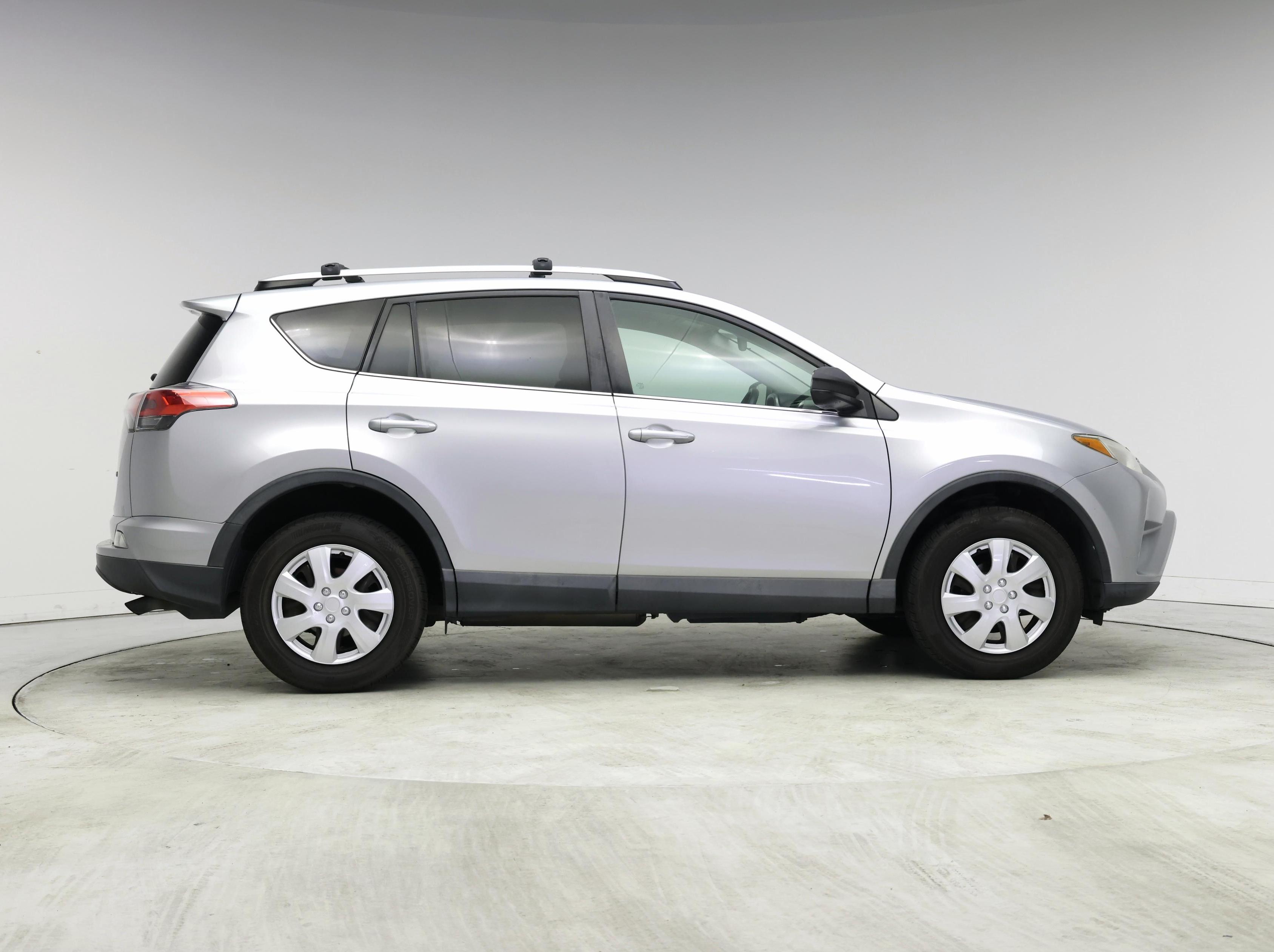 Thumbnail: 2016 Toyota RAV4 - 7