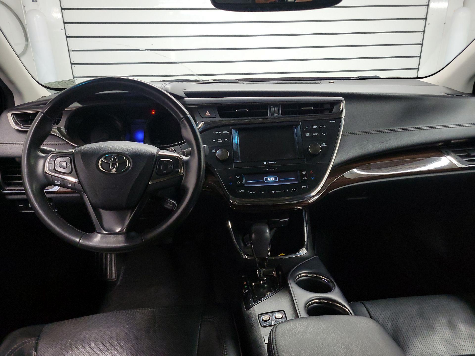 Thumbnail: 2013 Toyota Avalon - 9