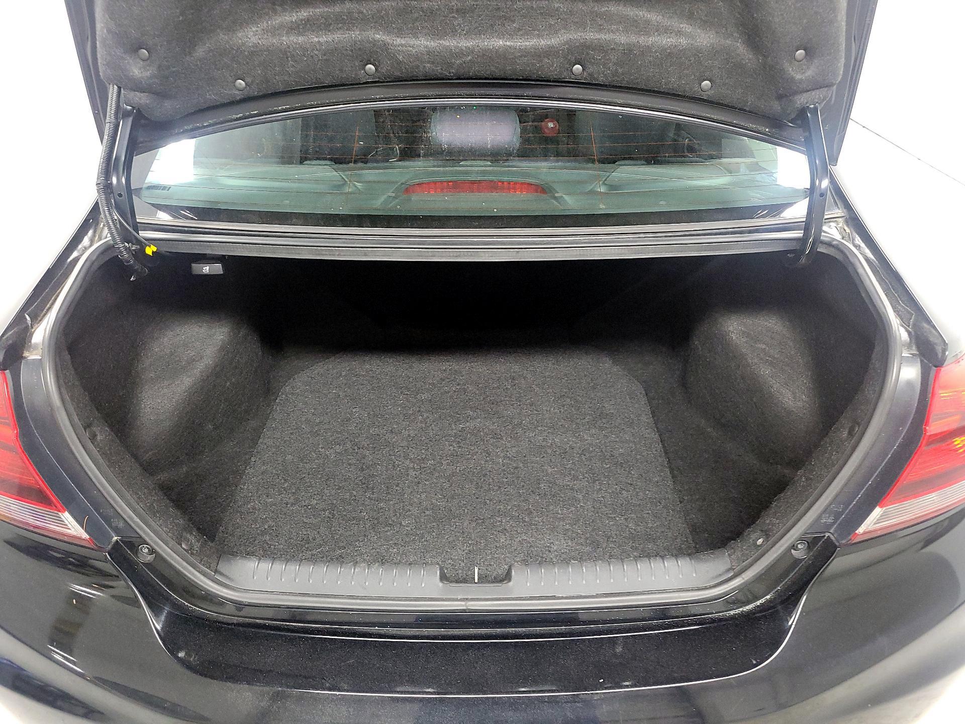 Thumbnail: 2014 Honda Civic - 18