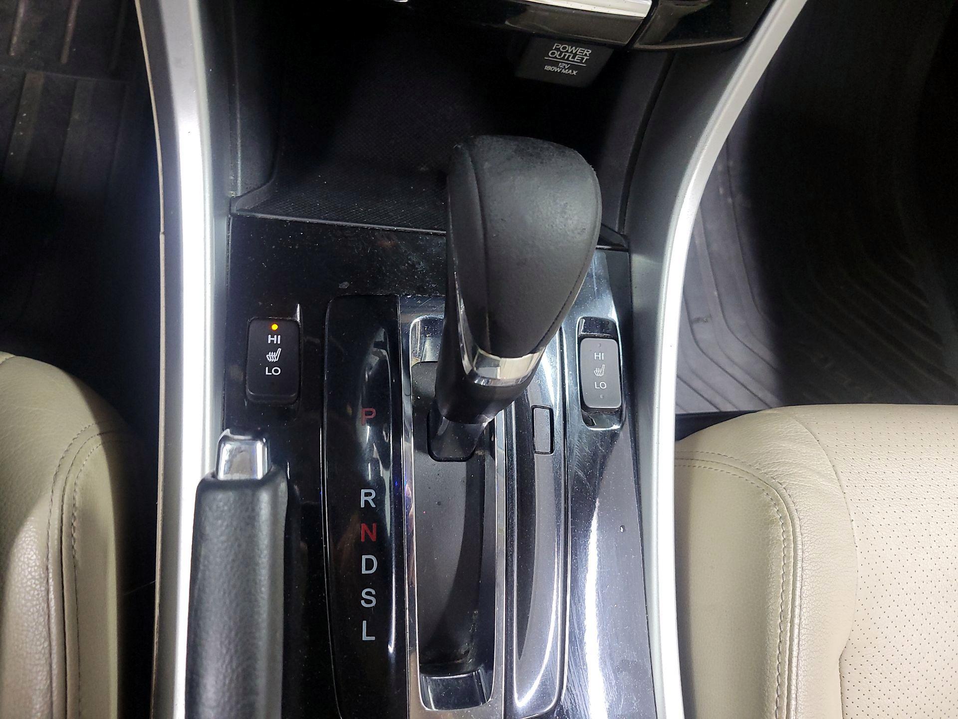 Thumbnail: 2016 Honda Accord - 16