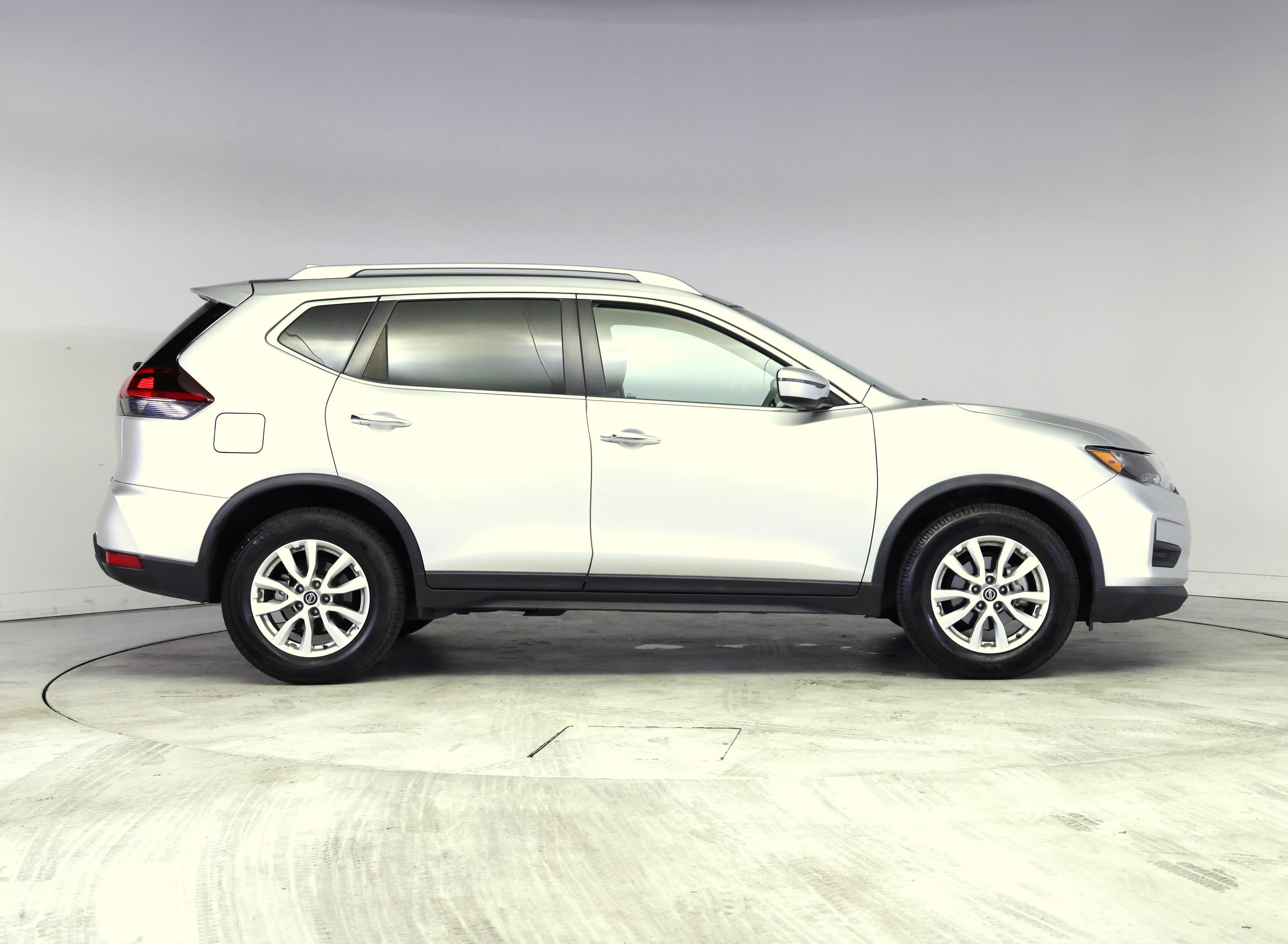 Thumbnail: 2020 Nissan Rogue - 7