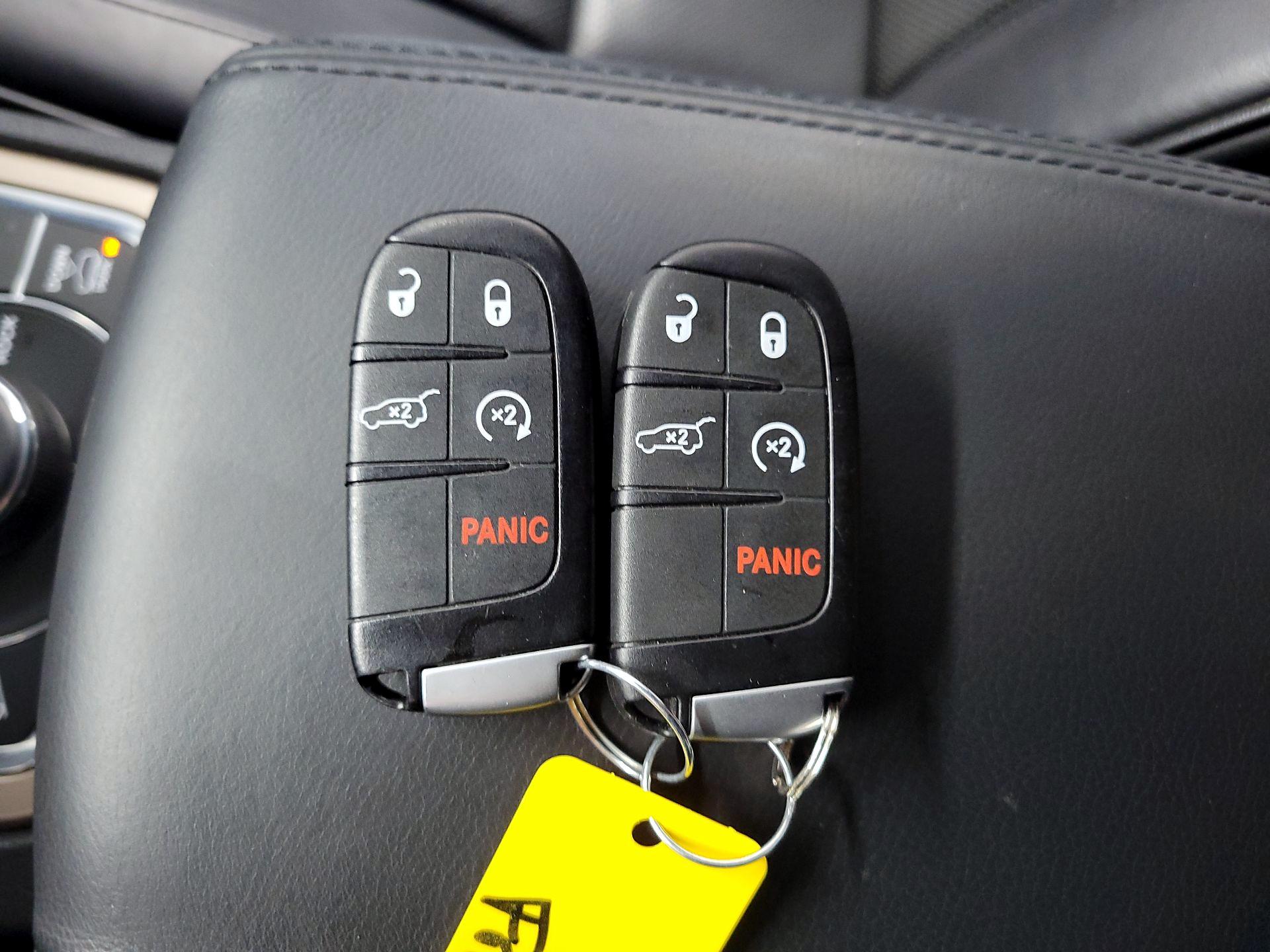 Thumbnail: 2016 Jeep Grand Cherokee - 19