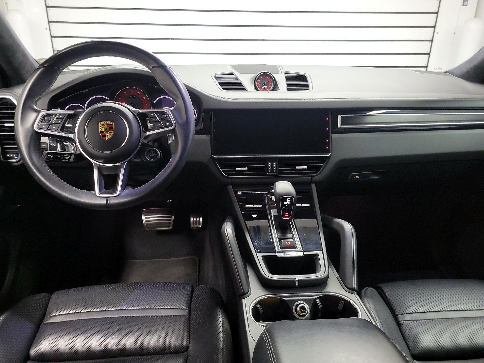 Thumbnail: 2021 Porsche Cayenne - 9