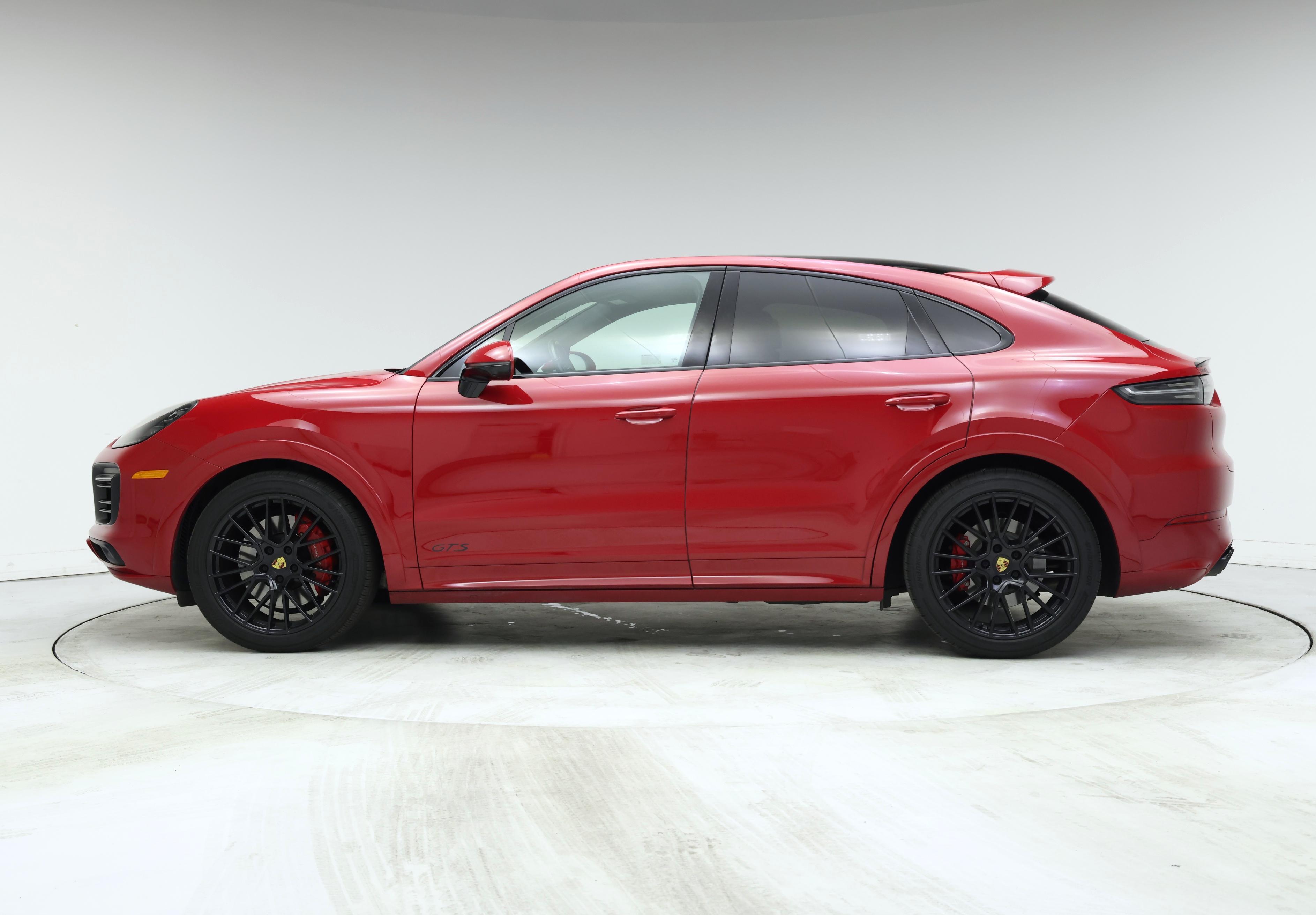 Thumbnail: 2021 Porsche Cayenne - 3