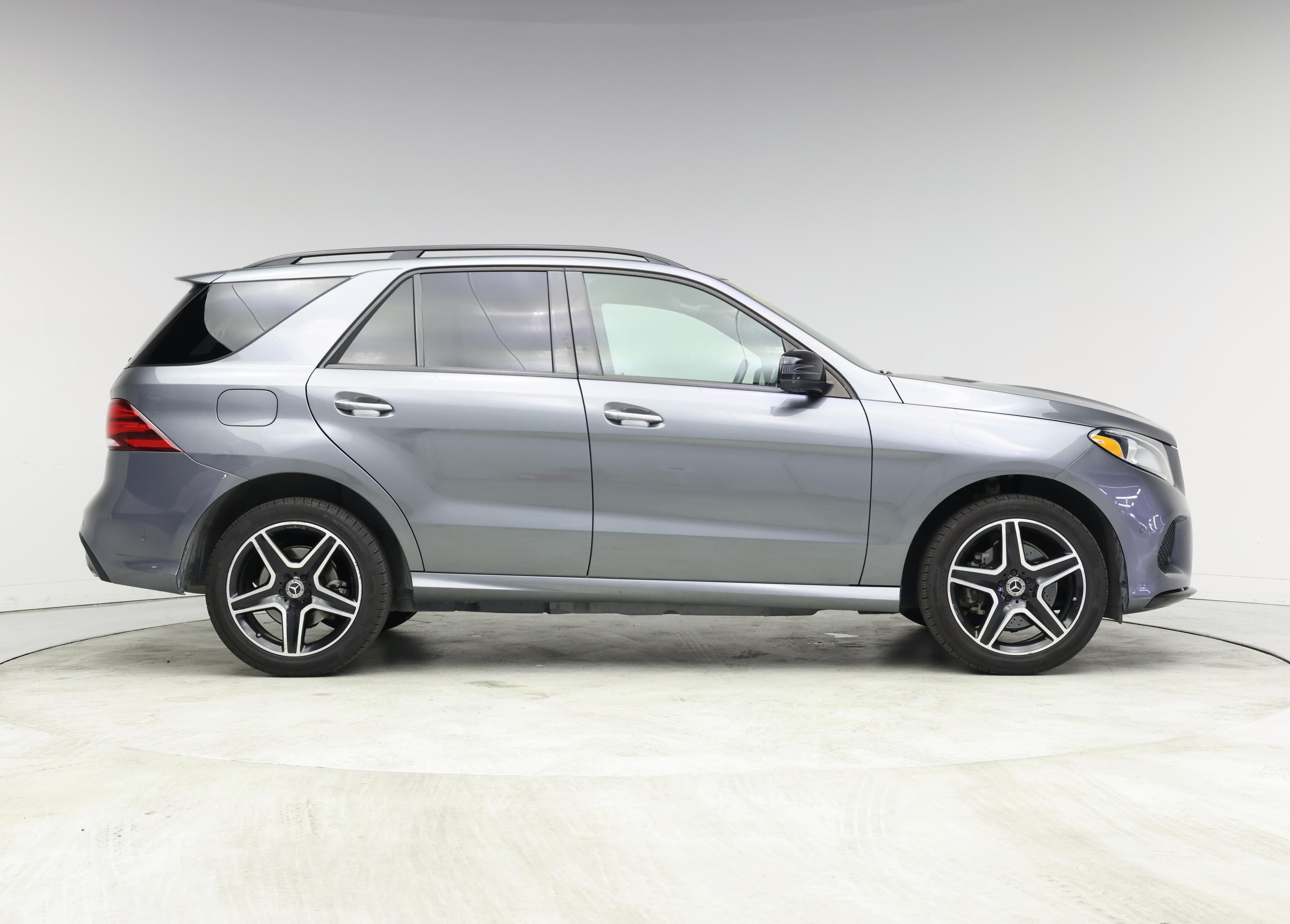 Thumbnail: 2018 Mercedes-Benz GLE - 7