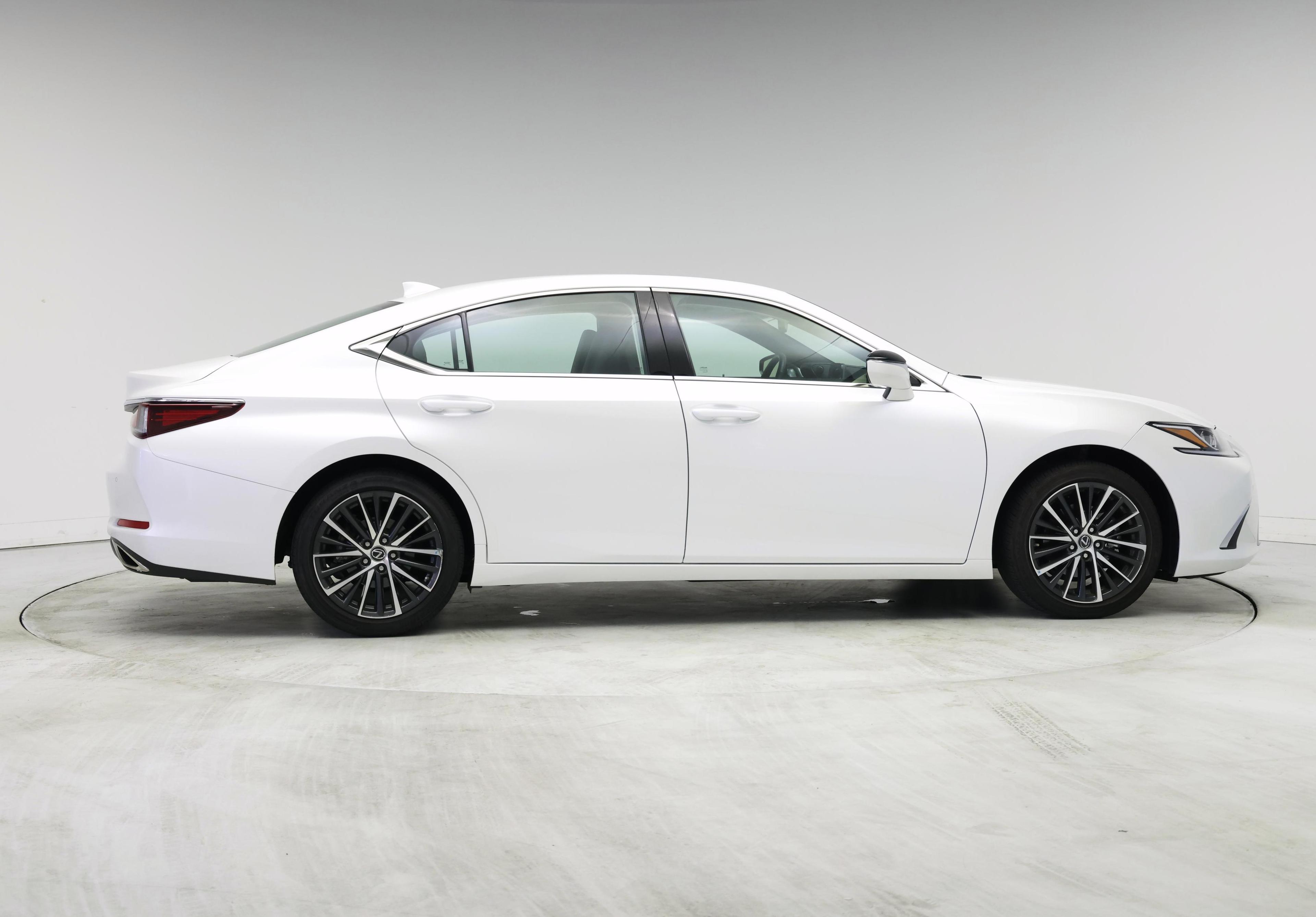 Thumbnail: 2024 Lexus ES - 7