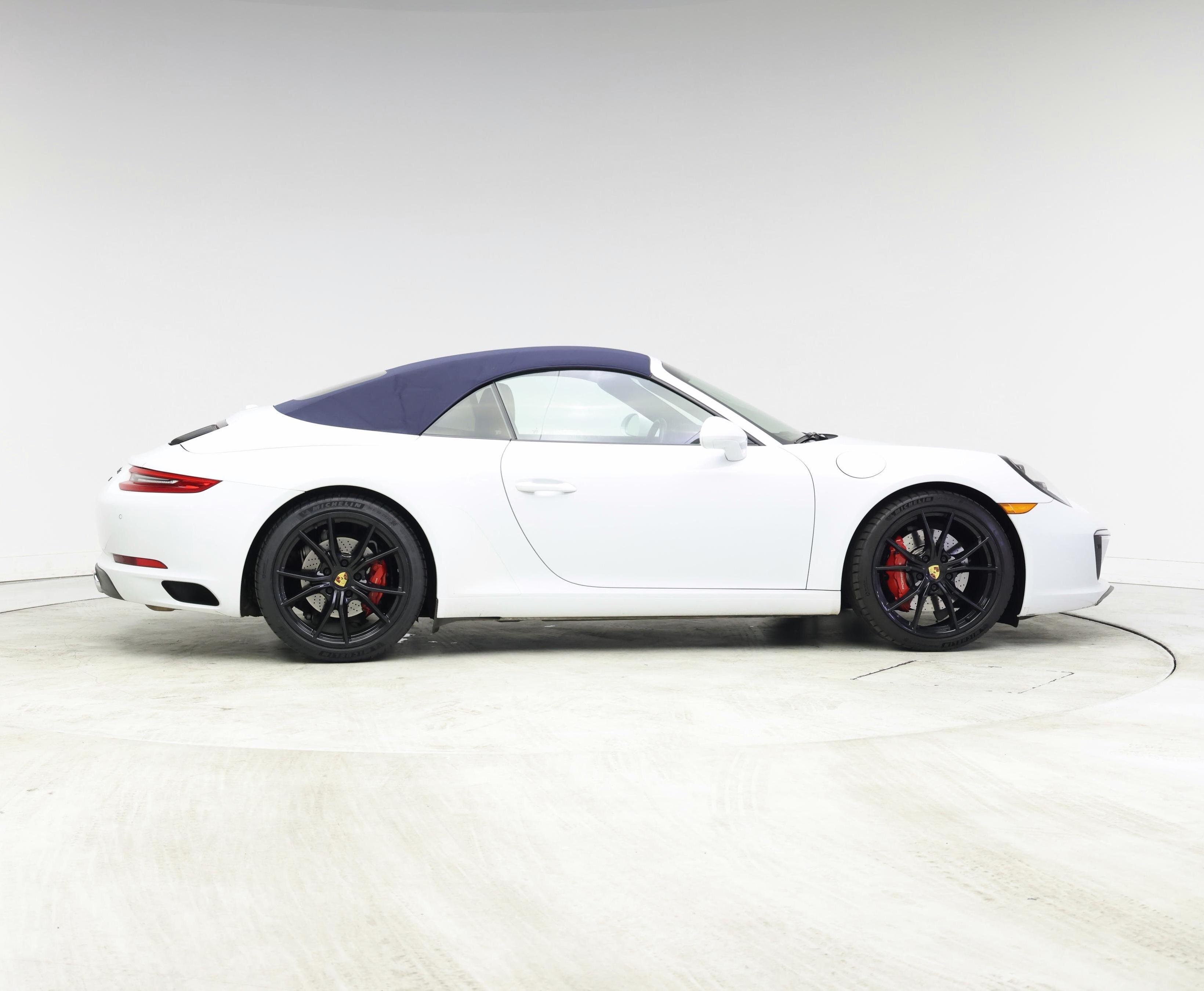 Thumbnail: 2019 Porsche 911 - 7