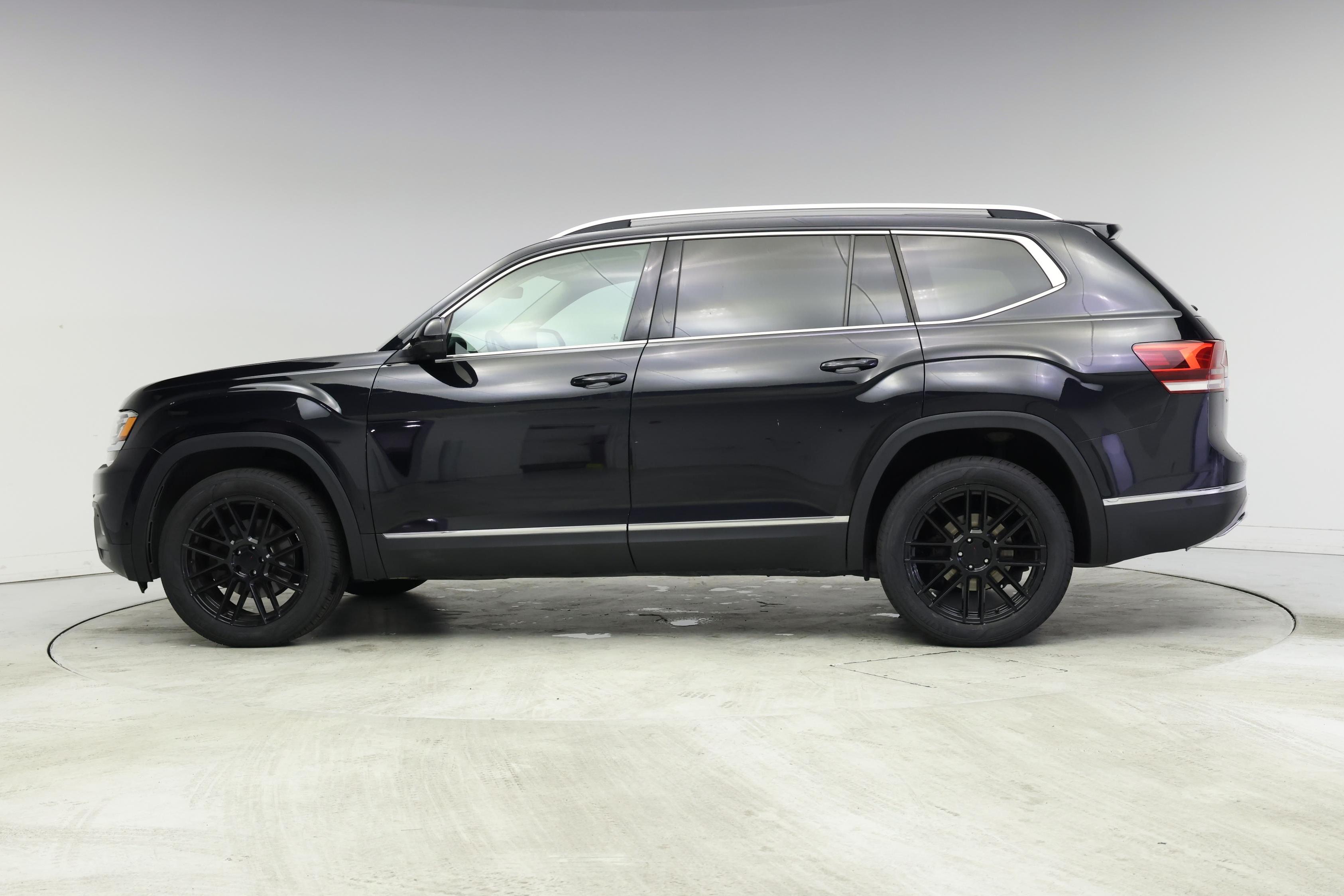 Thumbnail: 2018 Volkswagen Atlas - 3