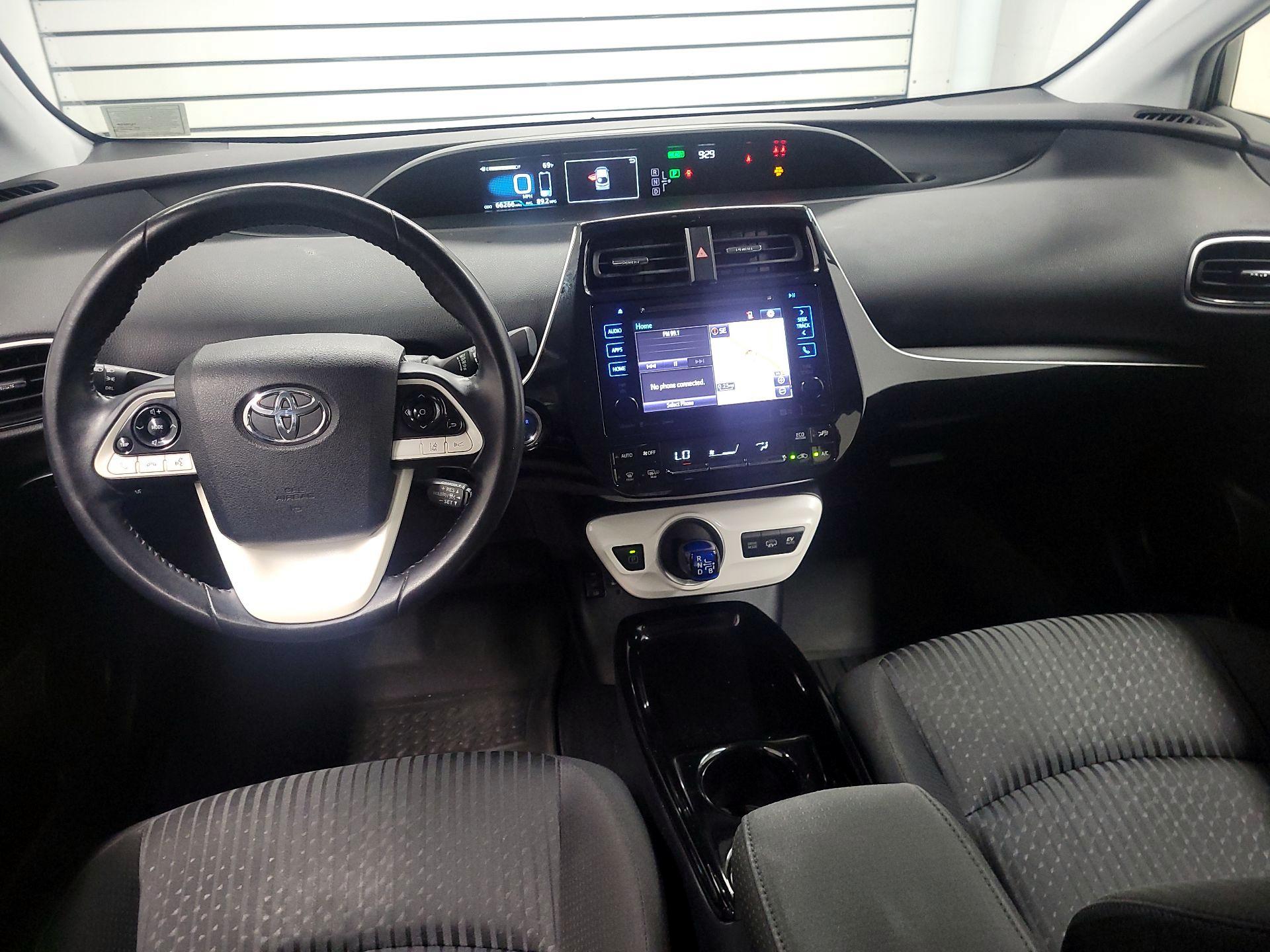 Thumbnail: 2019 Toyota Prius Prime - 9