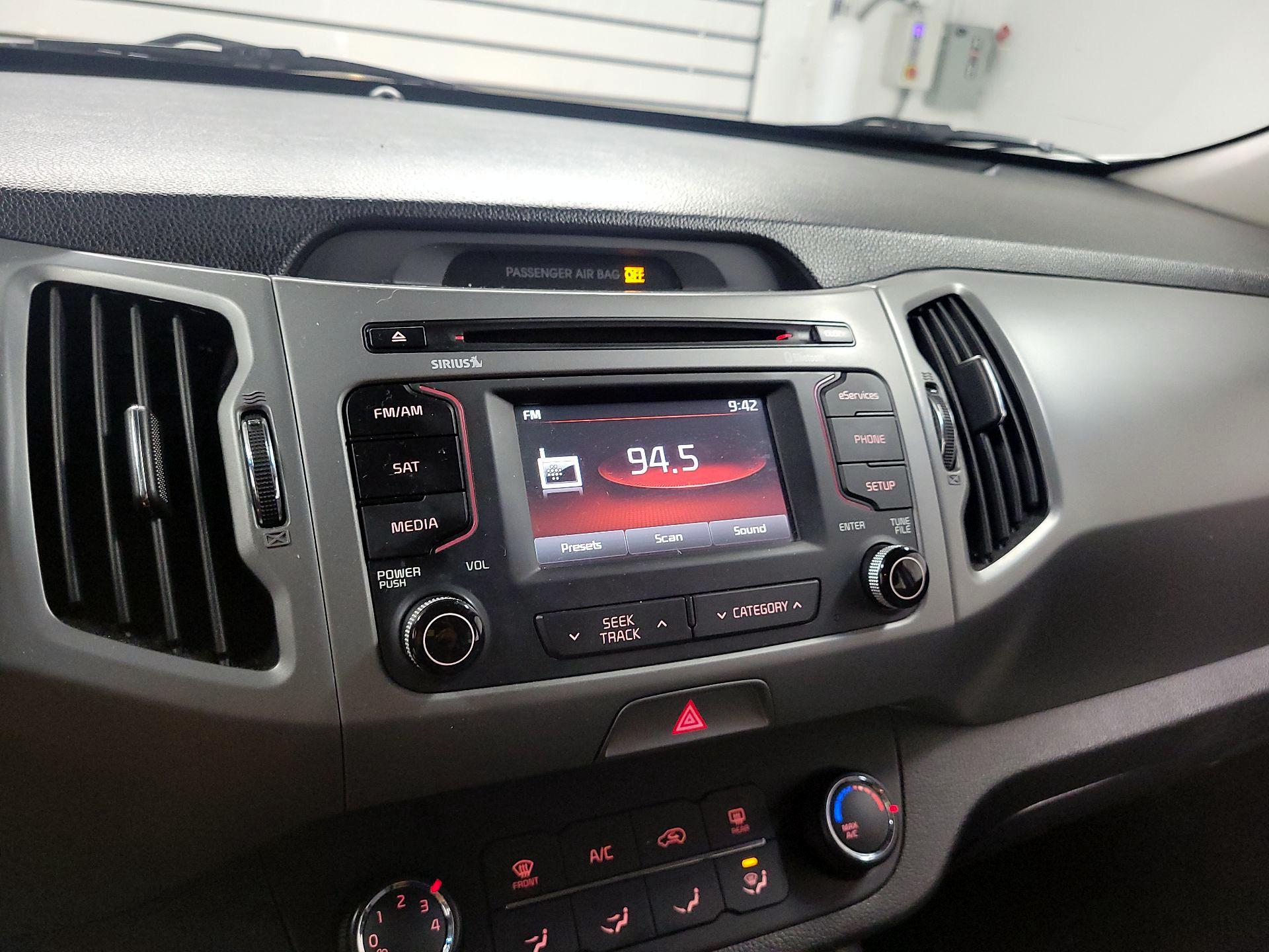 Thumbnail: 2015 Kia Sportage - 15