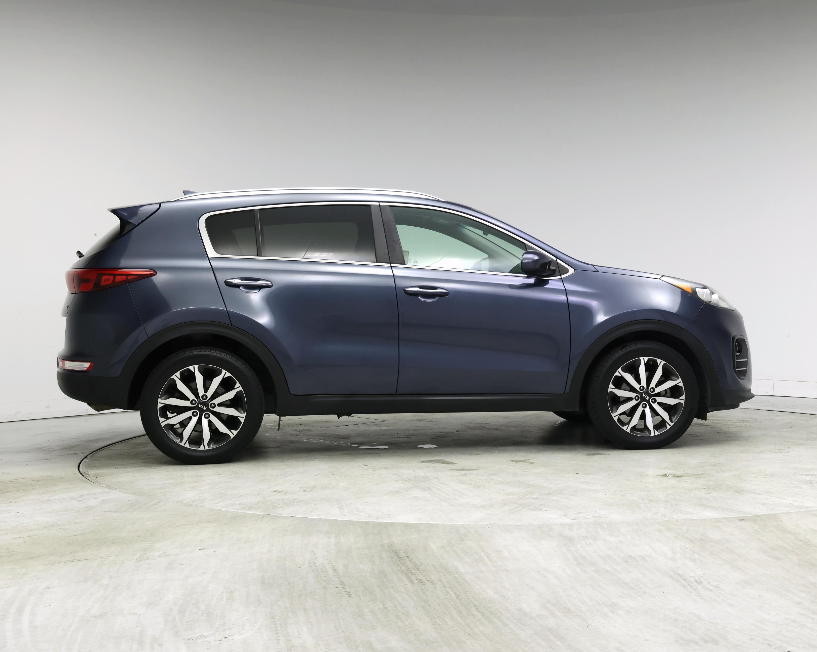 Thumbnail: 2017 Kia Sportage - 7