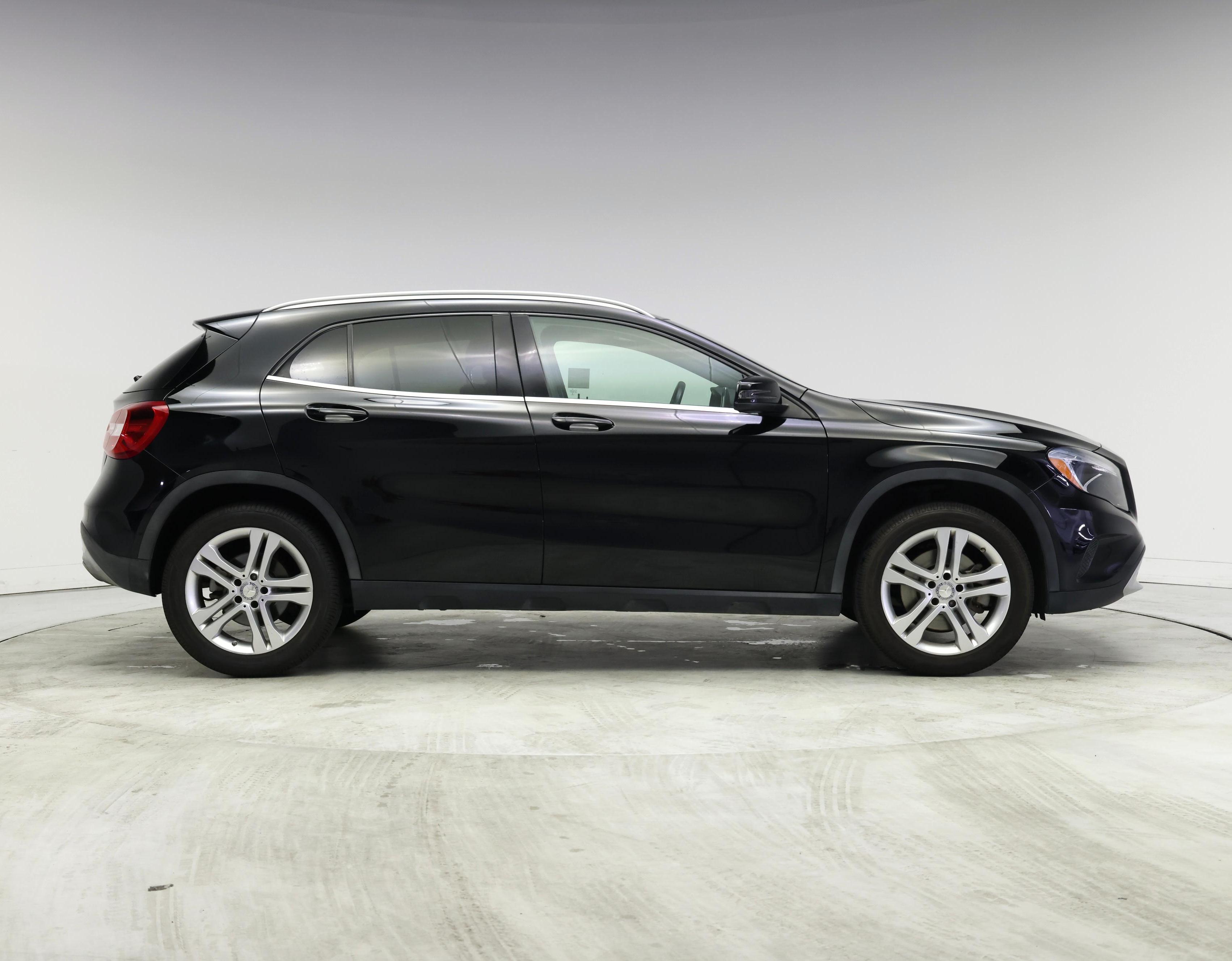 Thumbnail: 2016 Mercedes-Benz GLA - 7