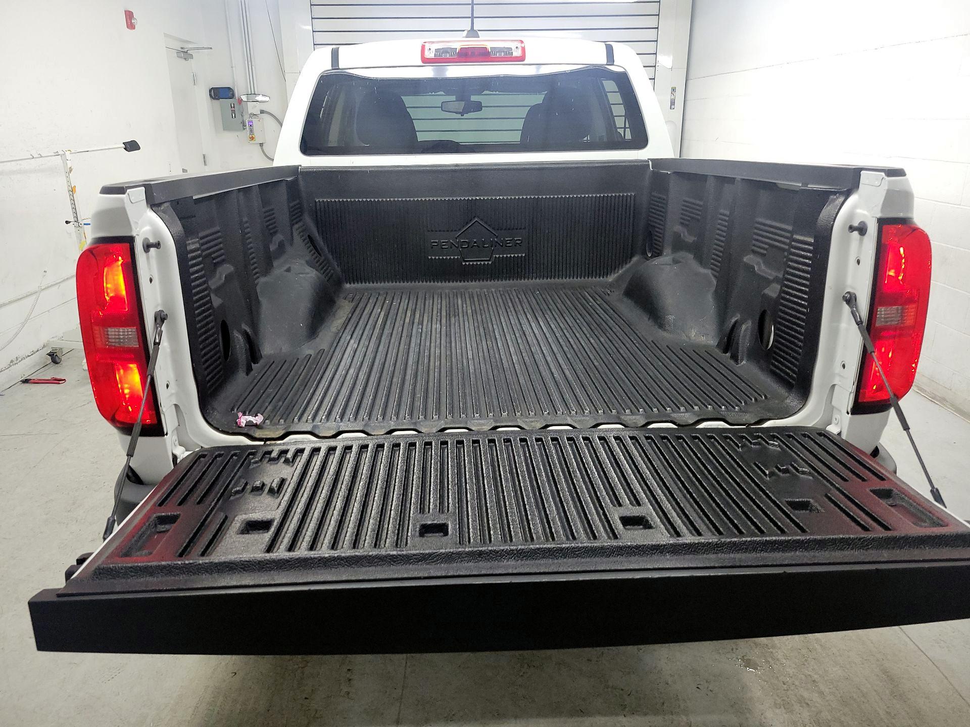 Thumbnail: 2018 Chevrolet Colorado - 19