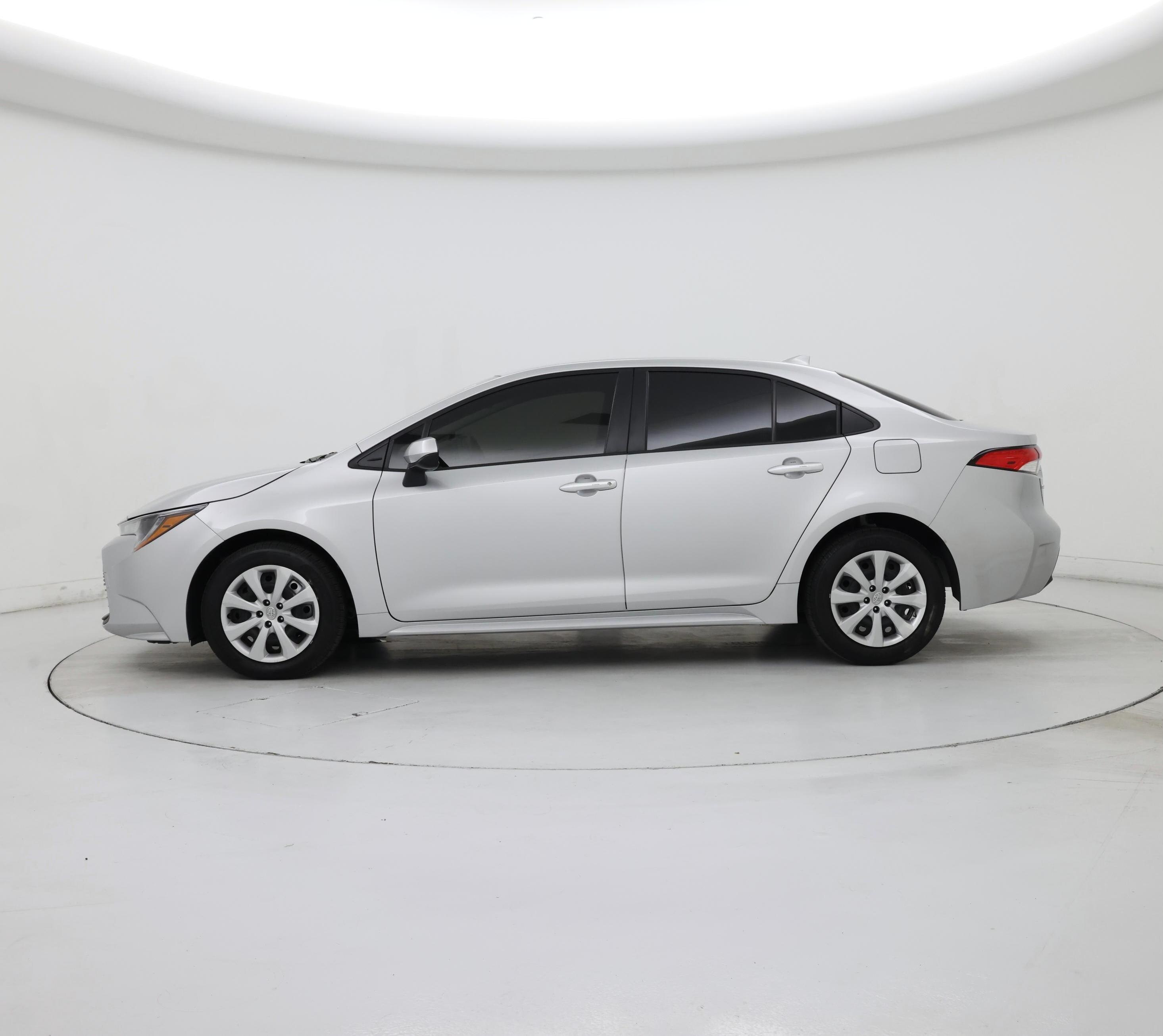 Thumbnail: 2023 Toyota Corolla - 3