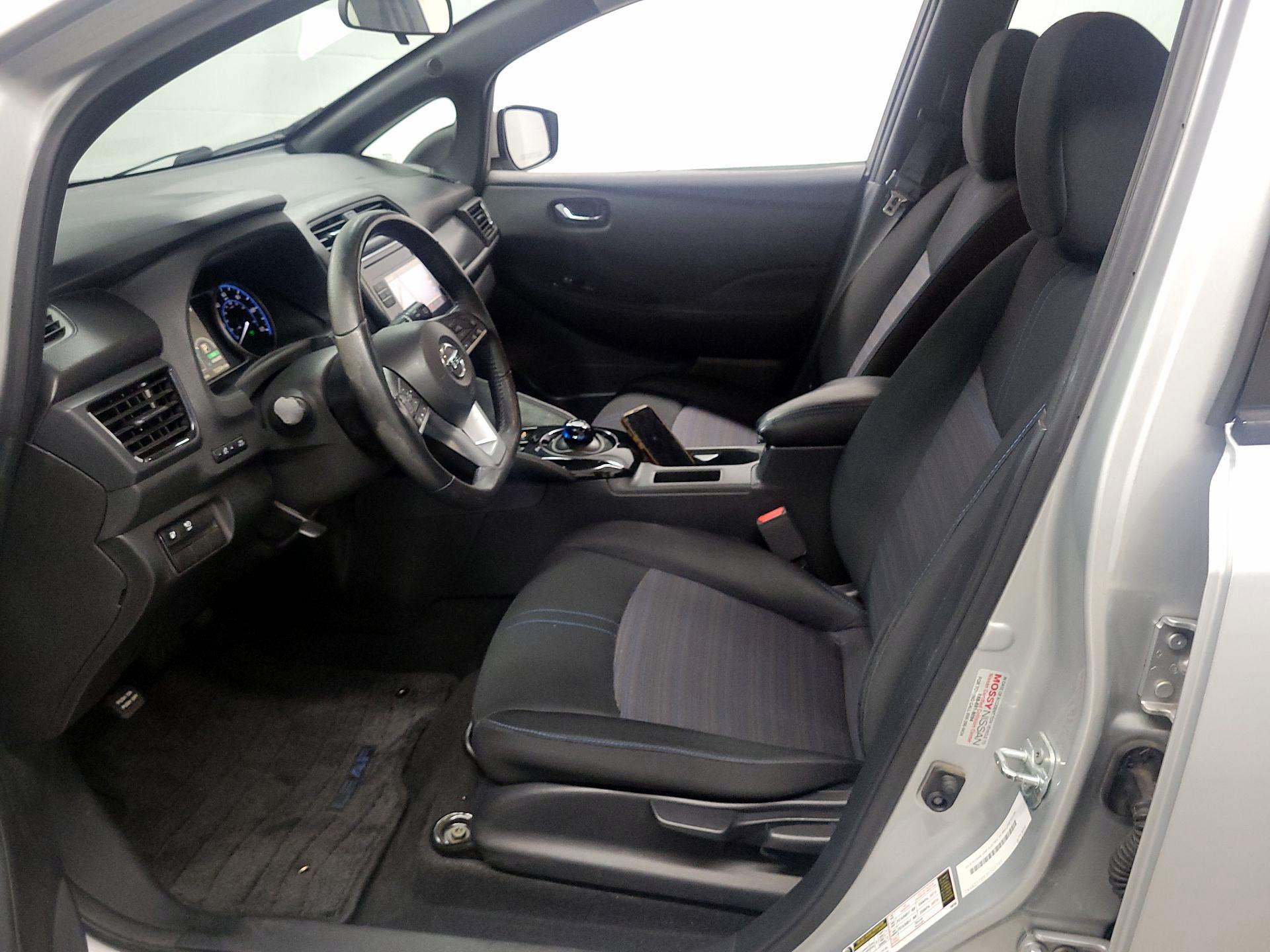 Thumbnail: 2018 Nissan Leaf - 11