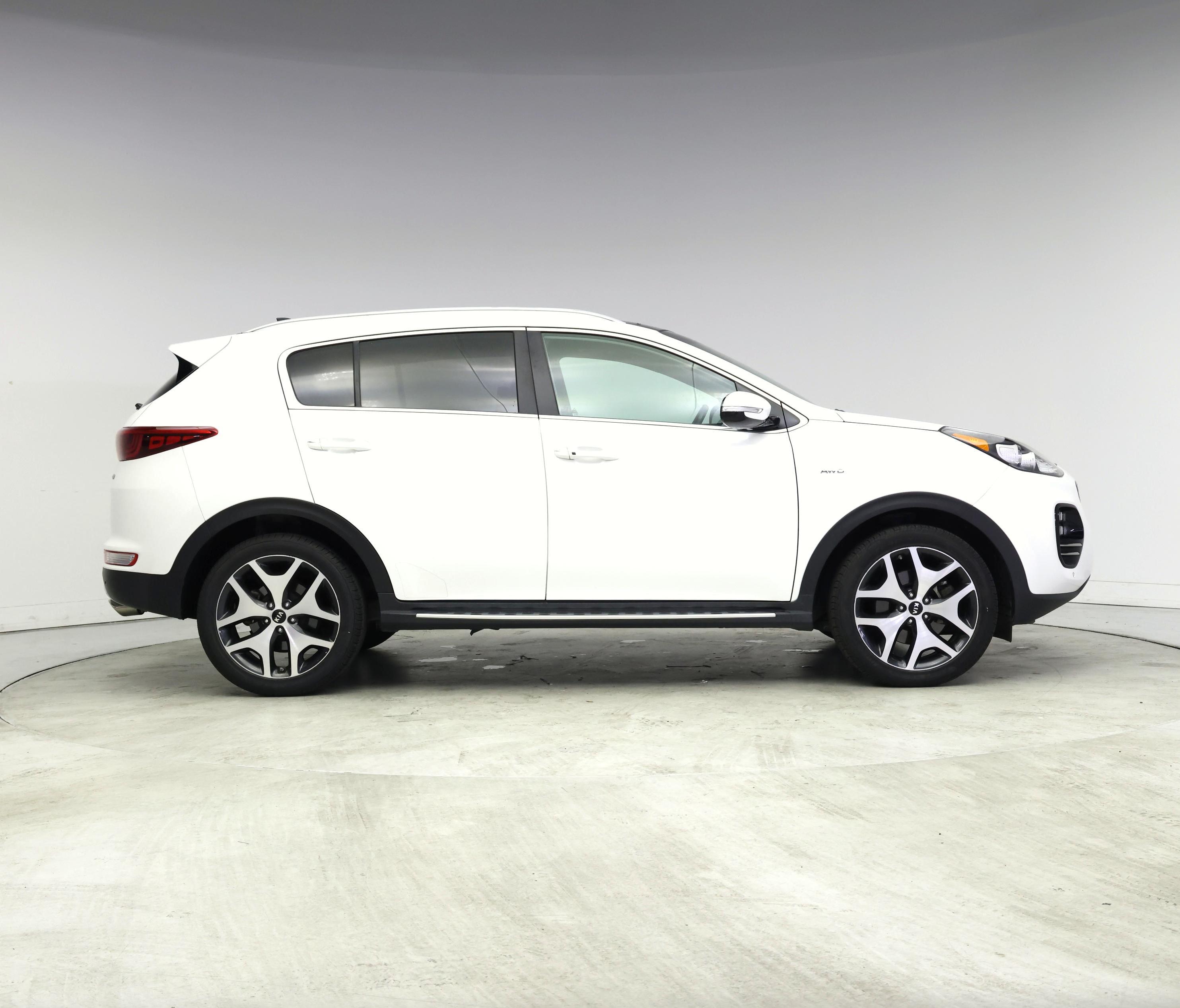 Thumbnail: 2017 Kia Sportage - 7