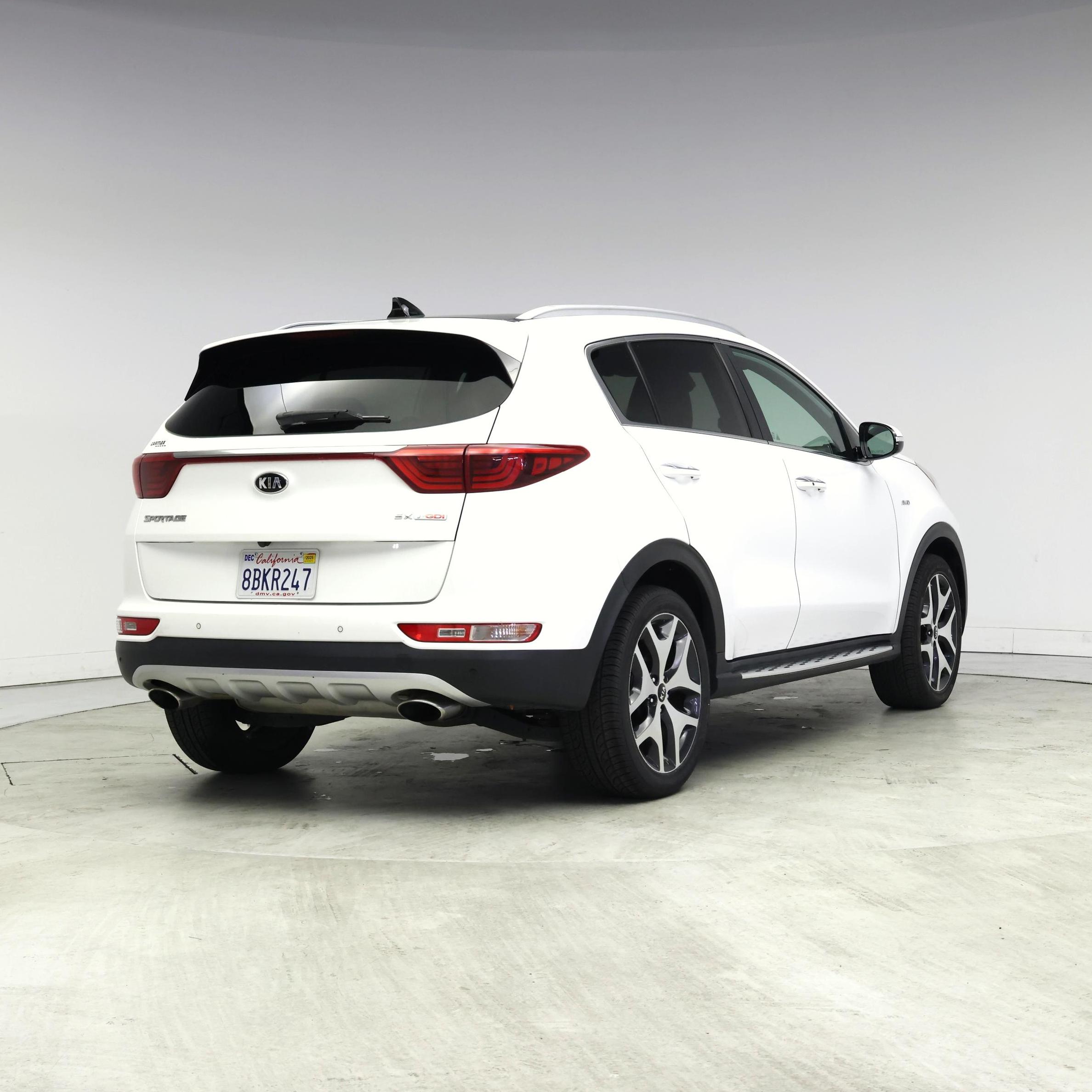 Thumbnail: 2017 Kia Sportage - 8