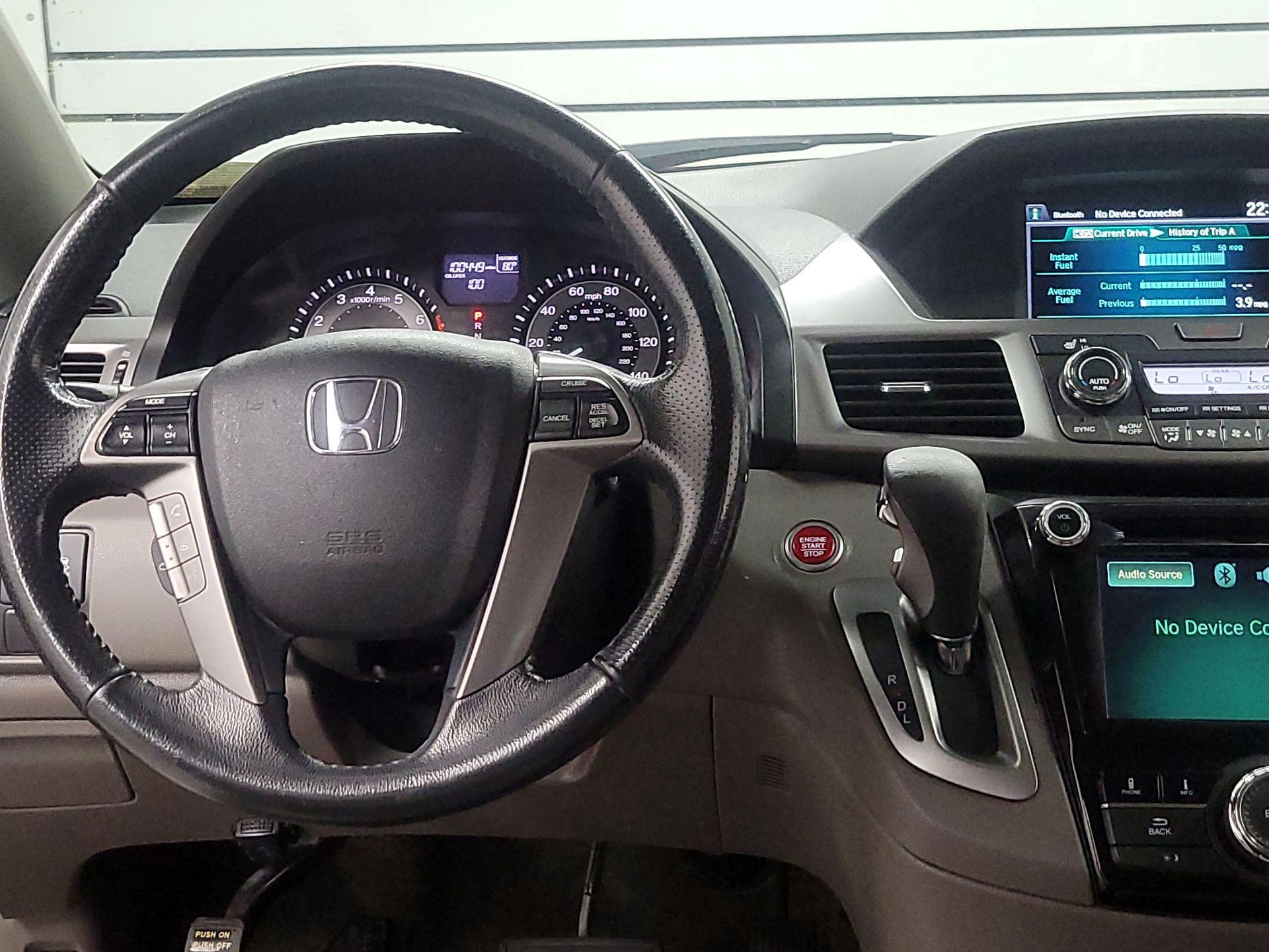 Thumbnail: 2015 Honda Odyssey - 10