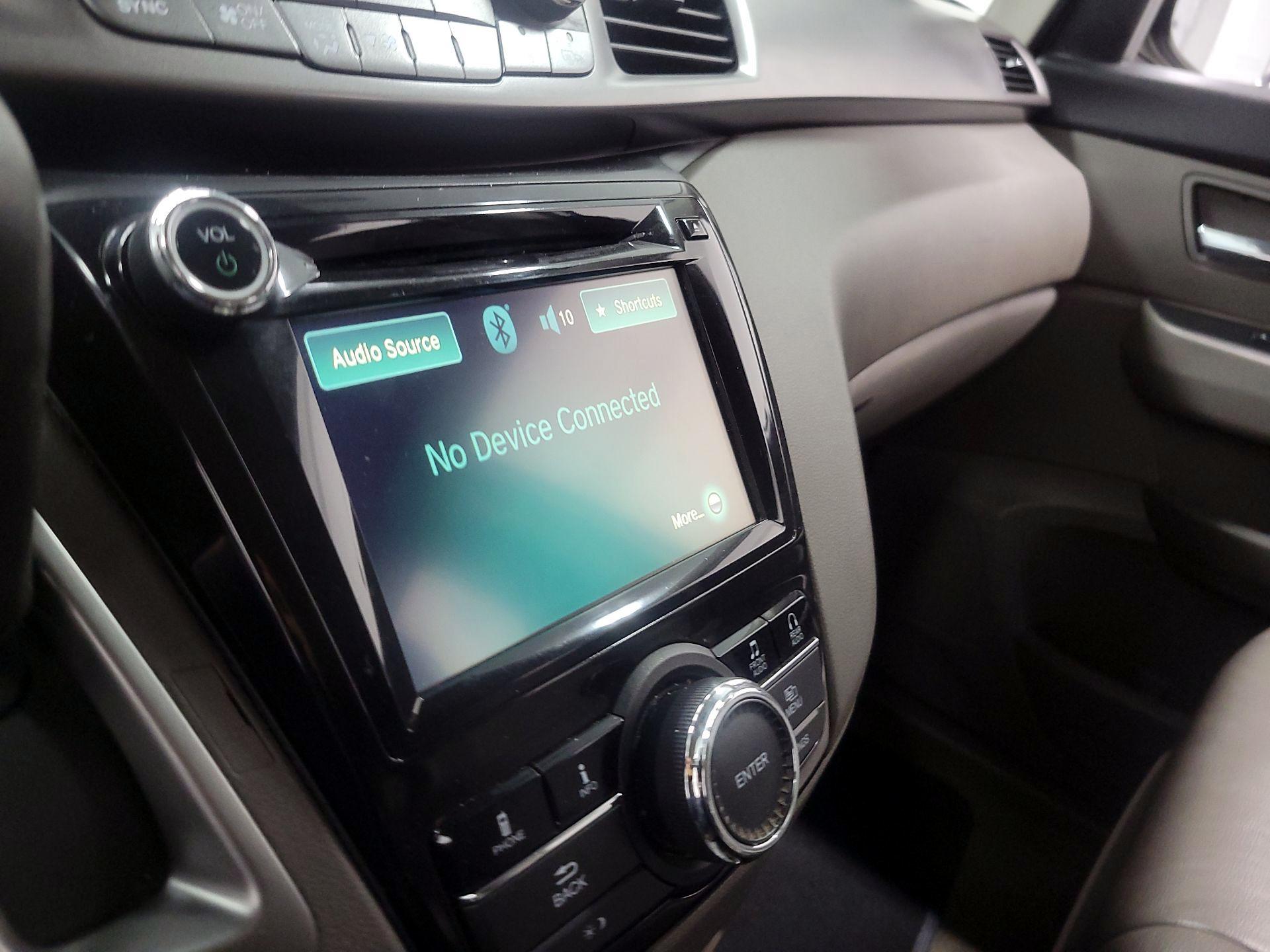 Thumbnail: 2015 Honda Odyssey - 14