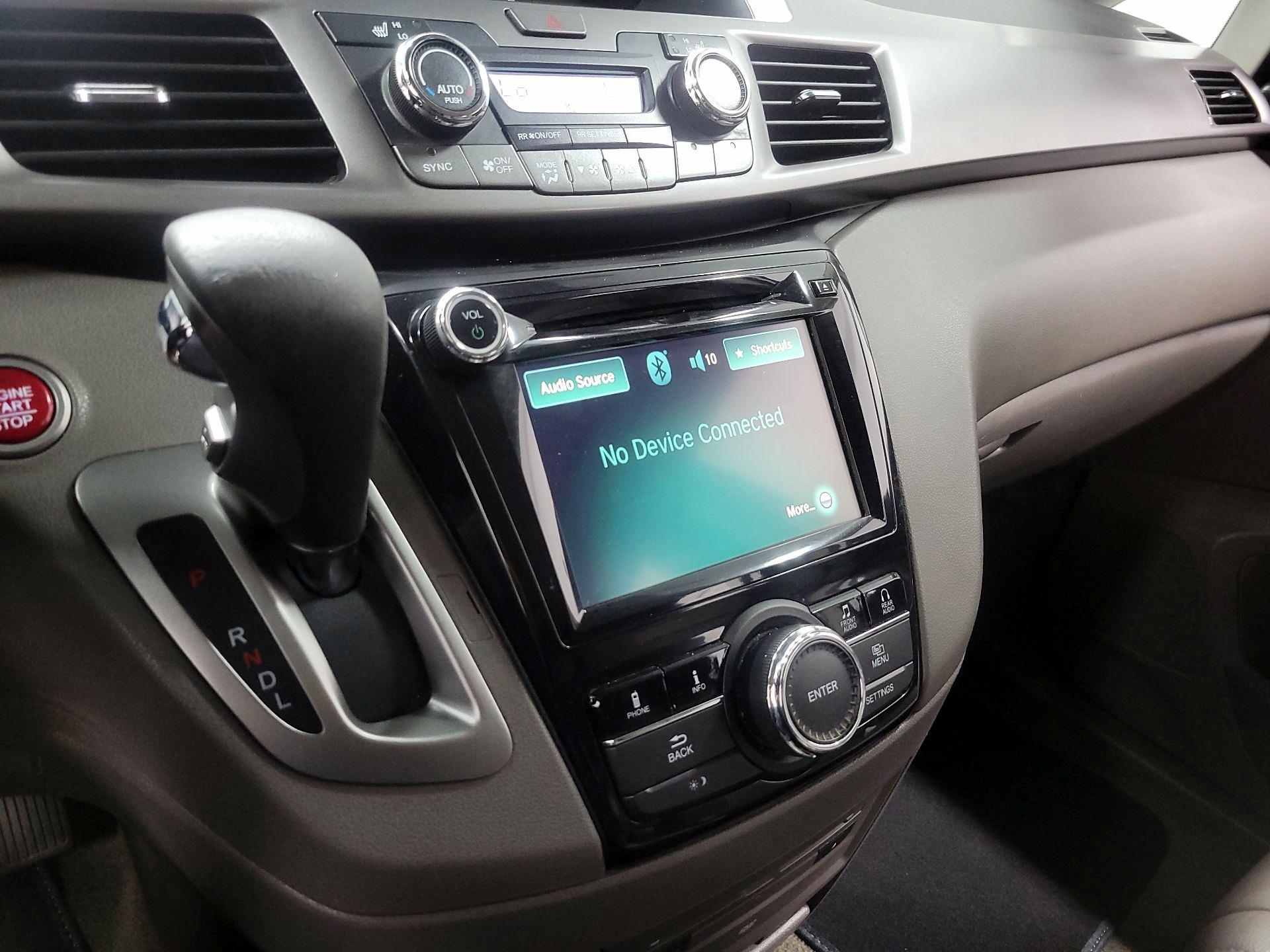 Thumbnail: 2015 Honda Odyssey - 16