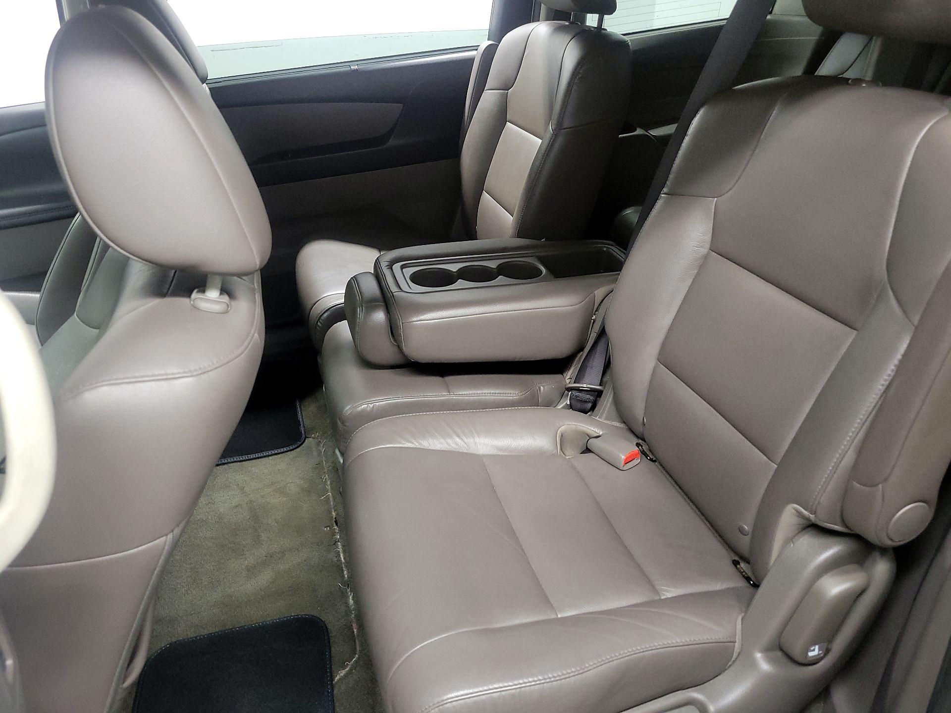Thumbnail: 2015 Honda Odyssey - 17