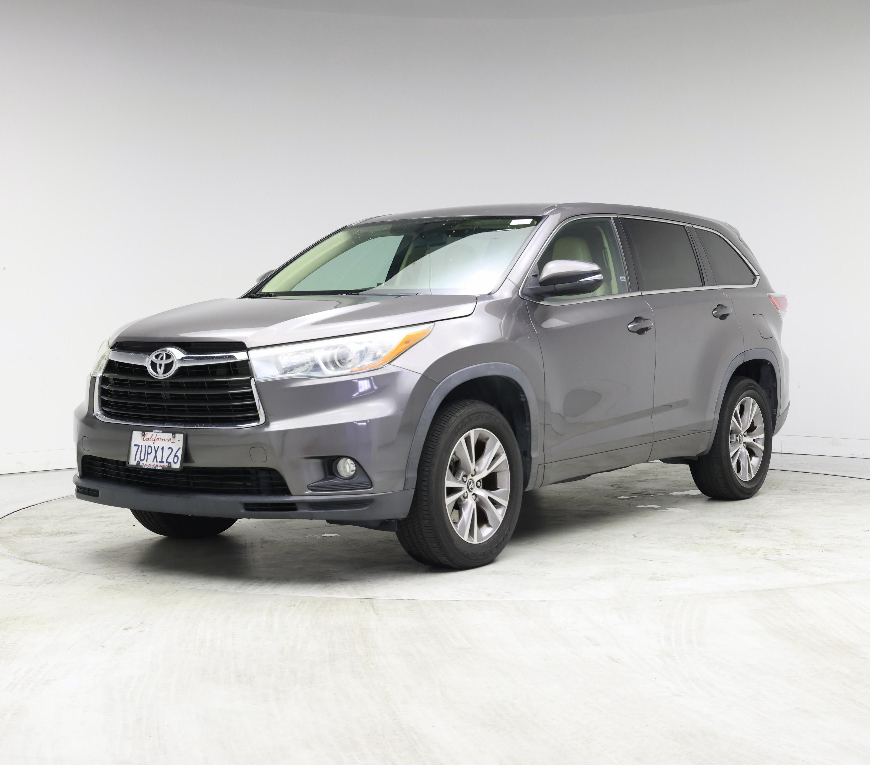 Thumbnail: 2016 Toyota Highlander - 4