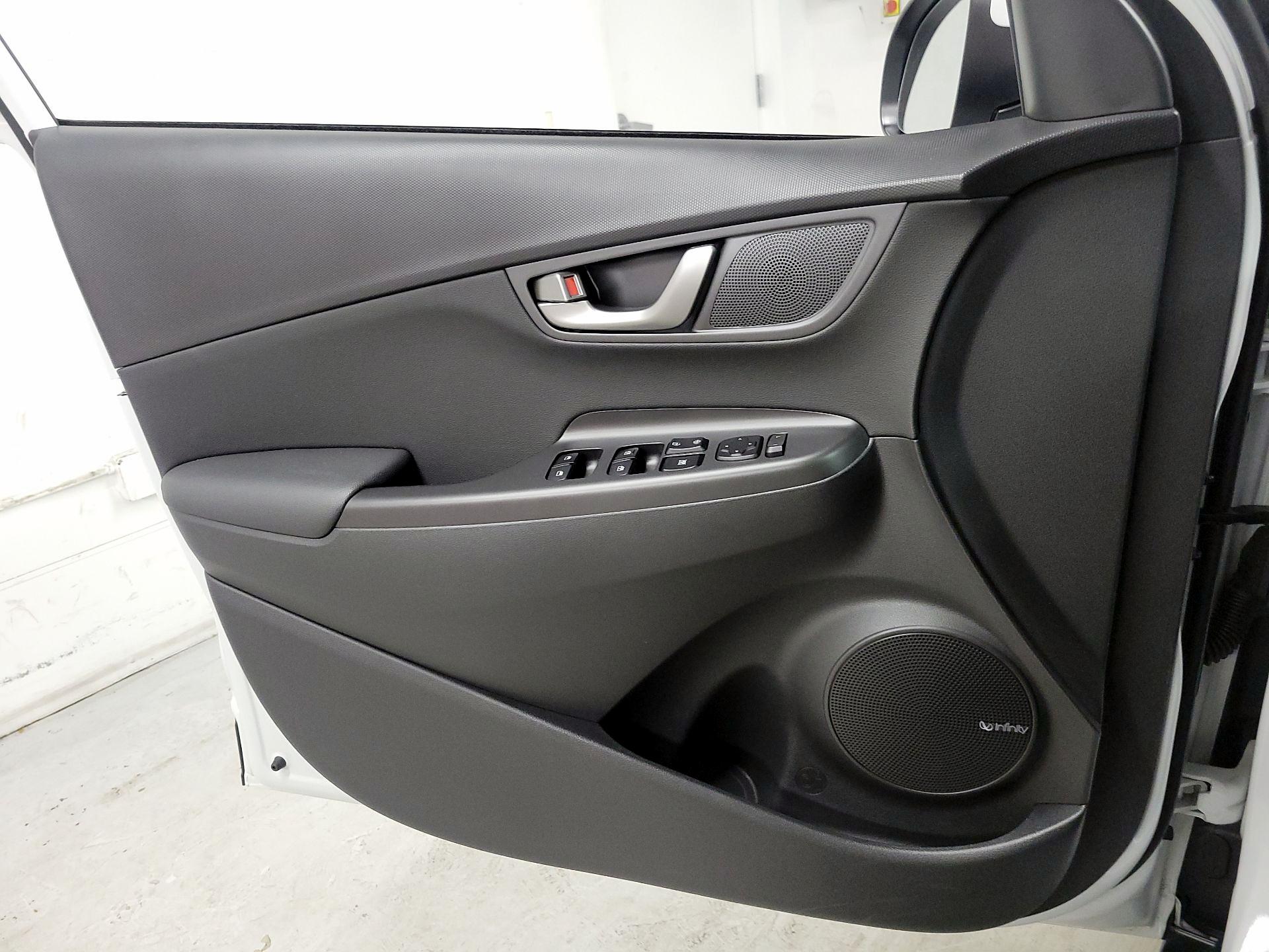Thumbnail: 2019 Hyundai Kona - 12