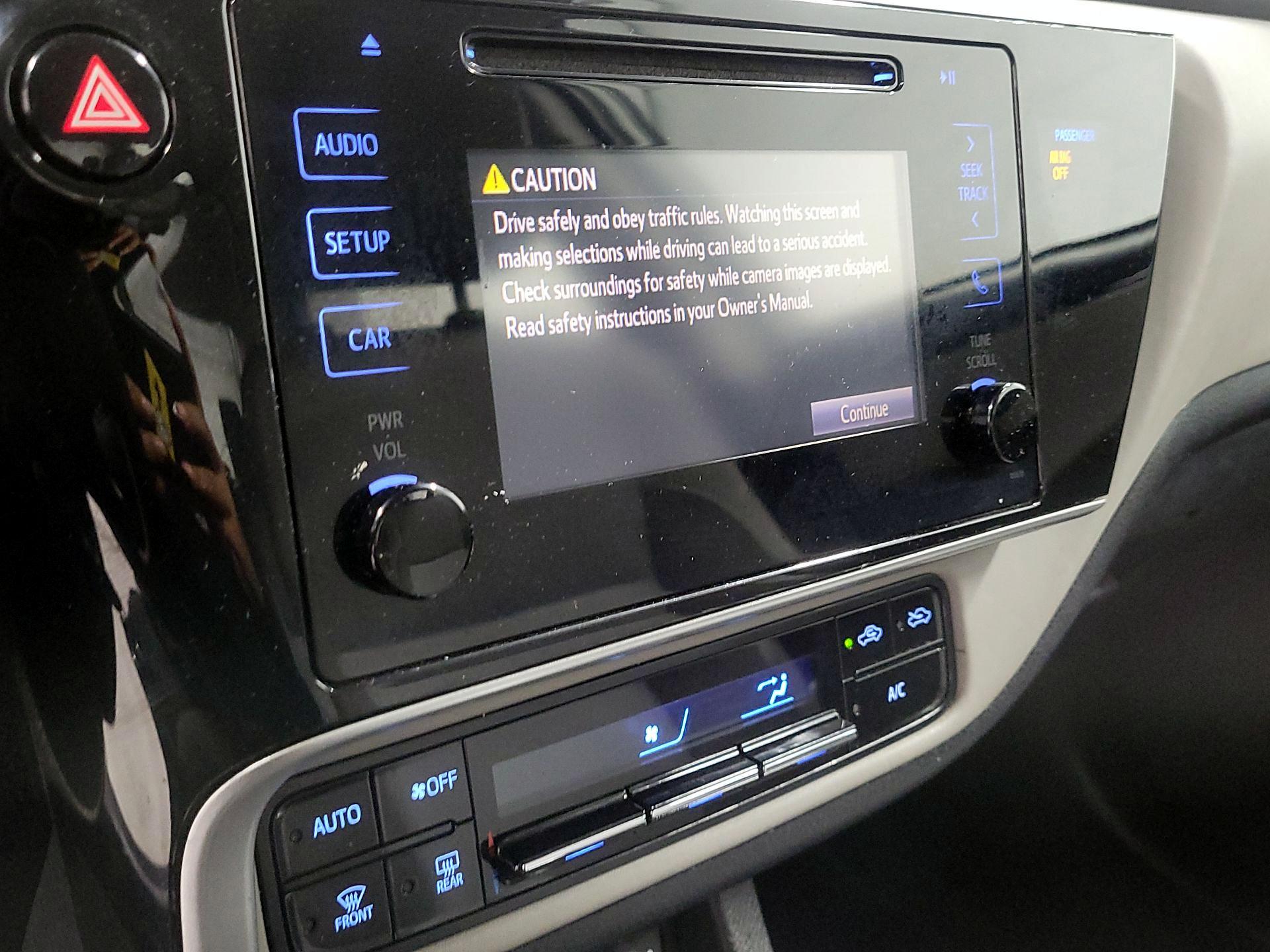 Thumbnail: 2019 Toyota Corolla - 15