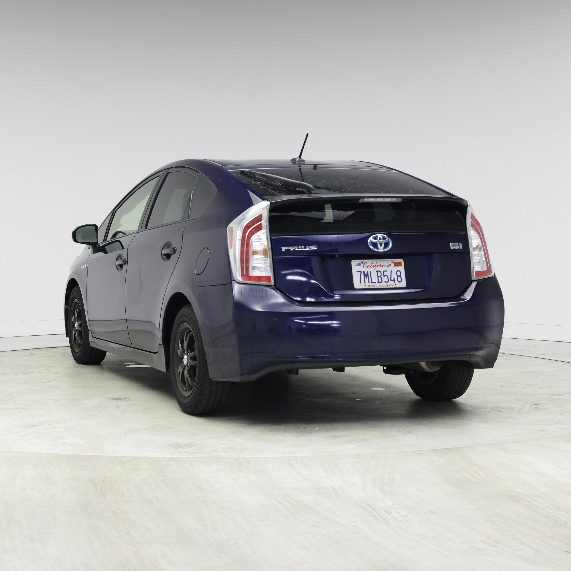 Thumbnail: 2015 Toyota Prius - 2