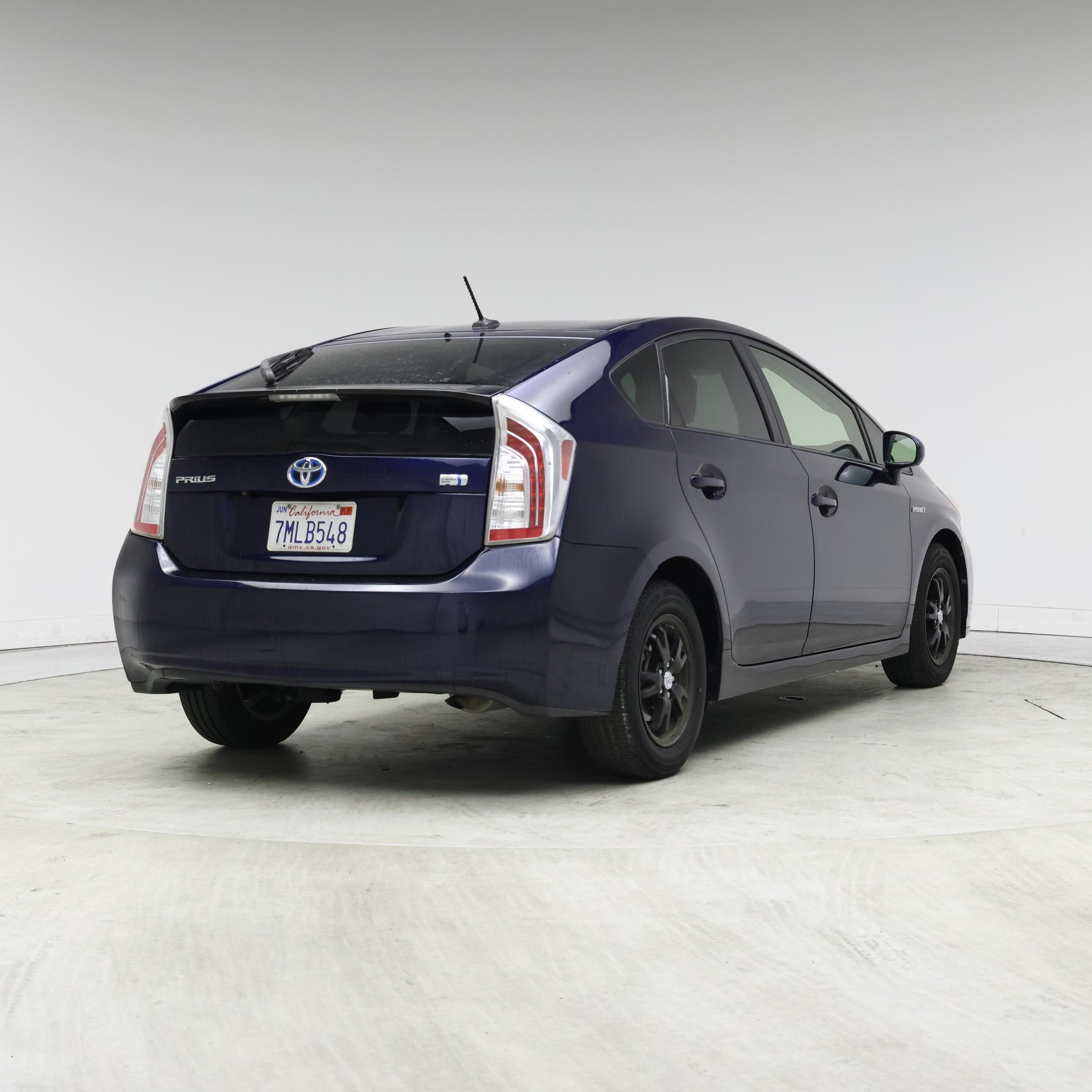 Thumbnail: 2015 Toyota Prius - 8