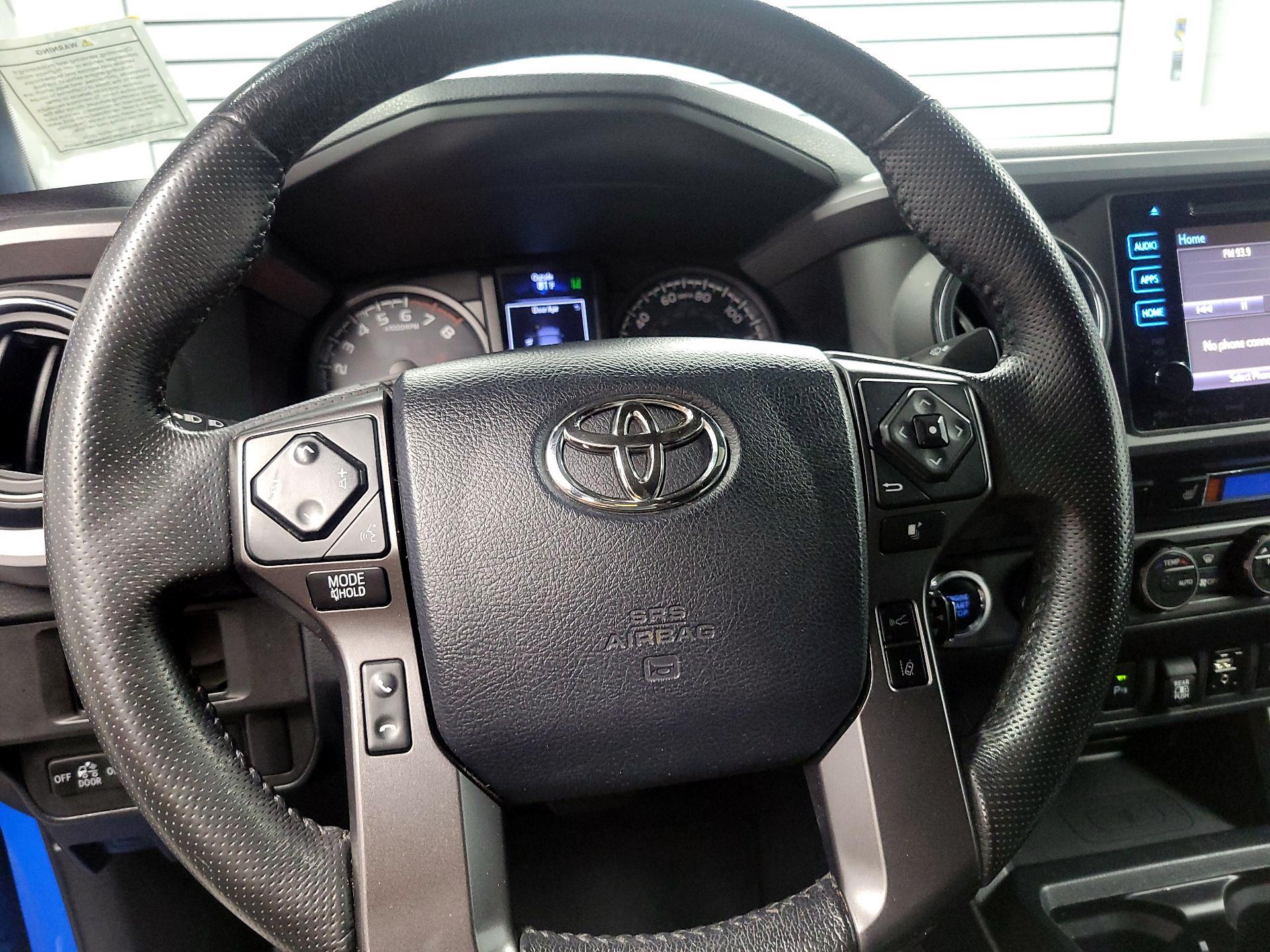 Thumbnail: 2019 Toyota Tacoma - 10