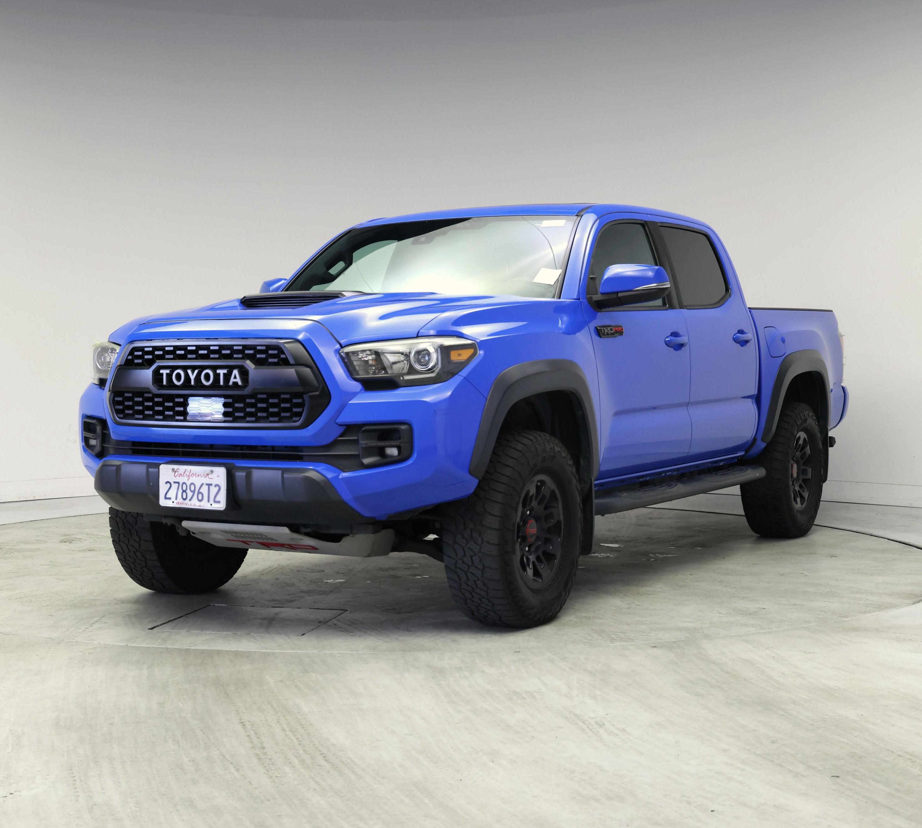 Thumbnail: 2019 Toyota Tacoma - 4