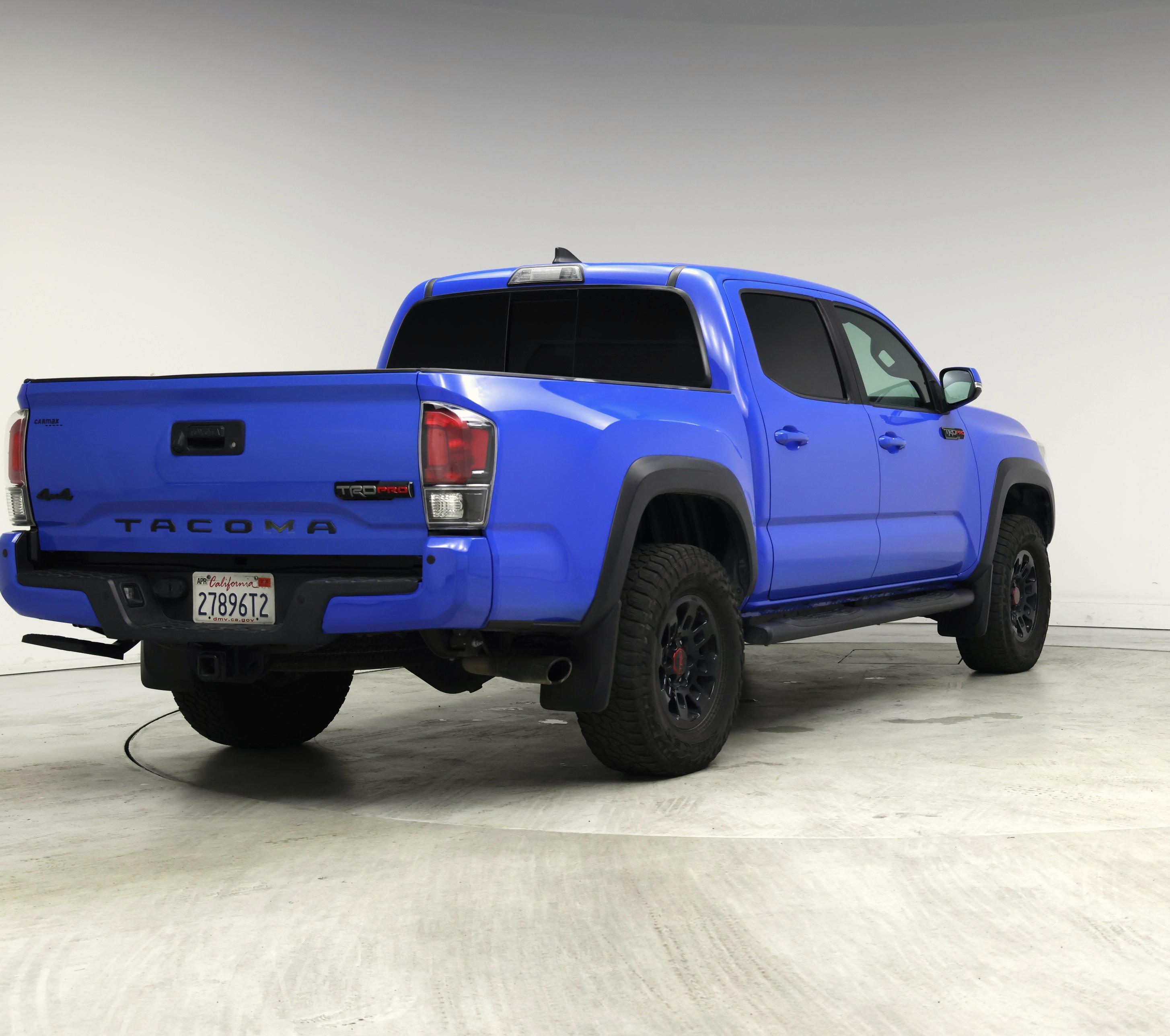 Thumbnail: 2019 Toyota Tacoma - 8