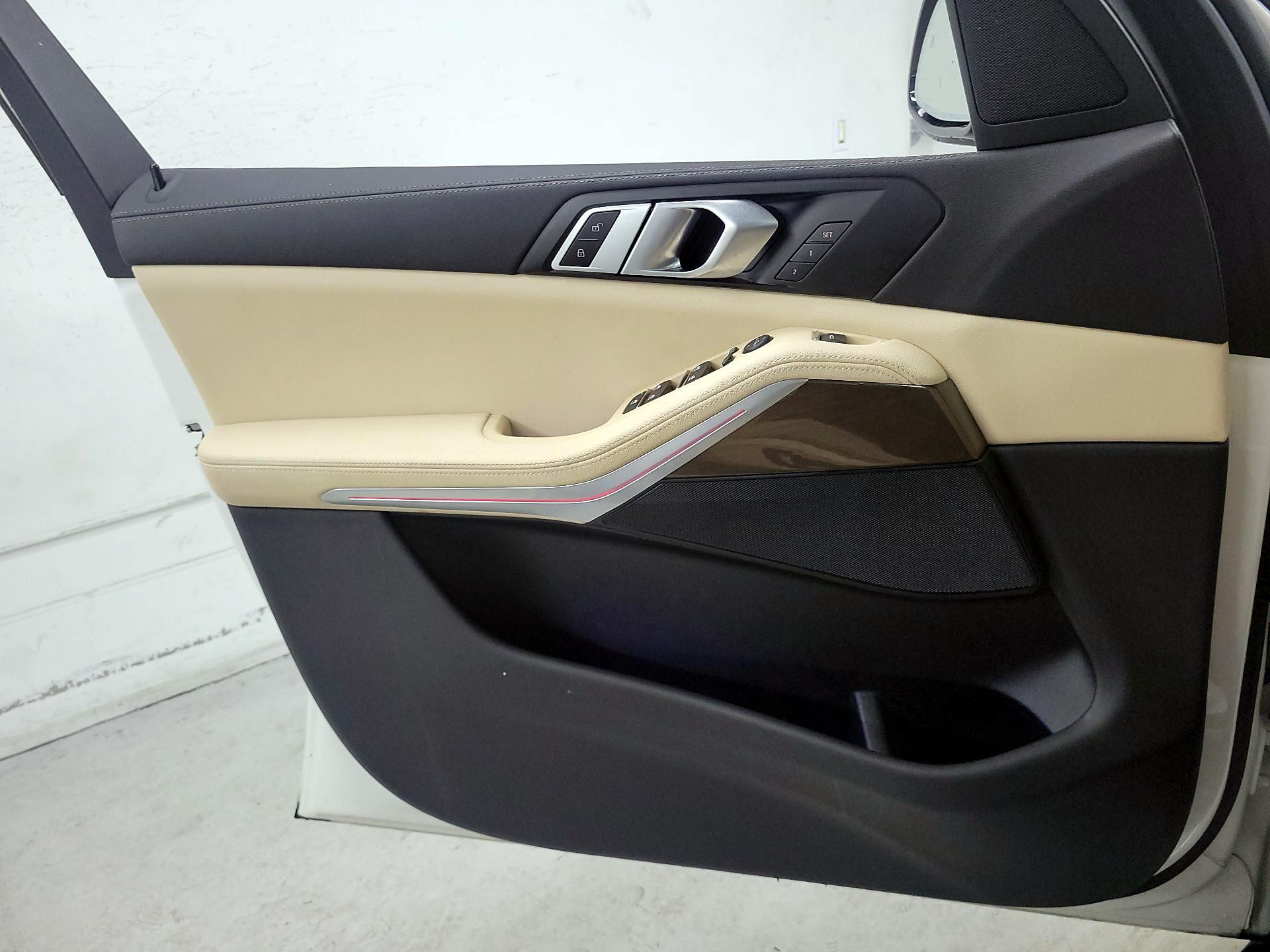 Thumbnail: 2020 BMW X5 - 12