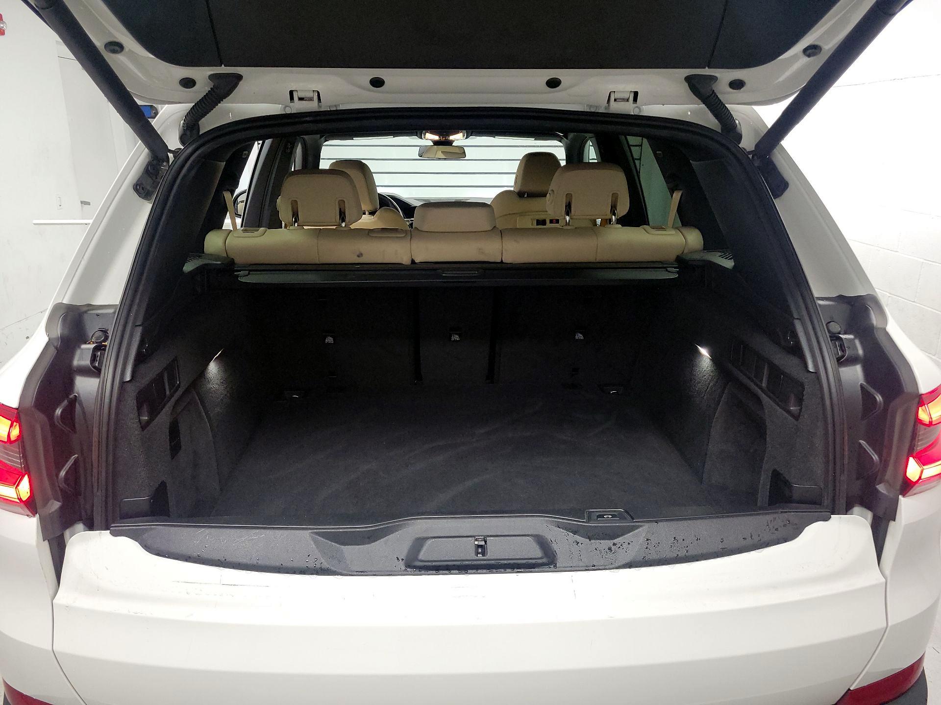 Thumbnail: 2020 BMW X5 - 18