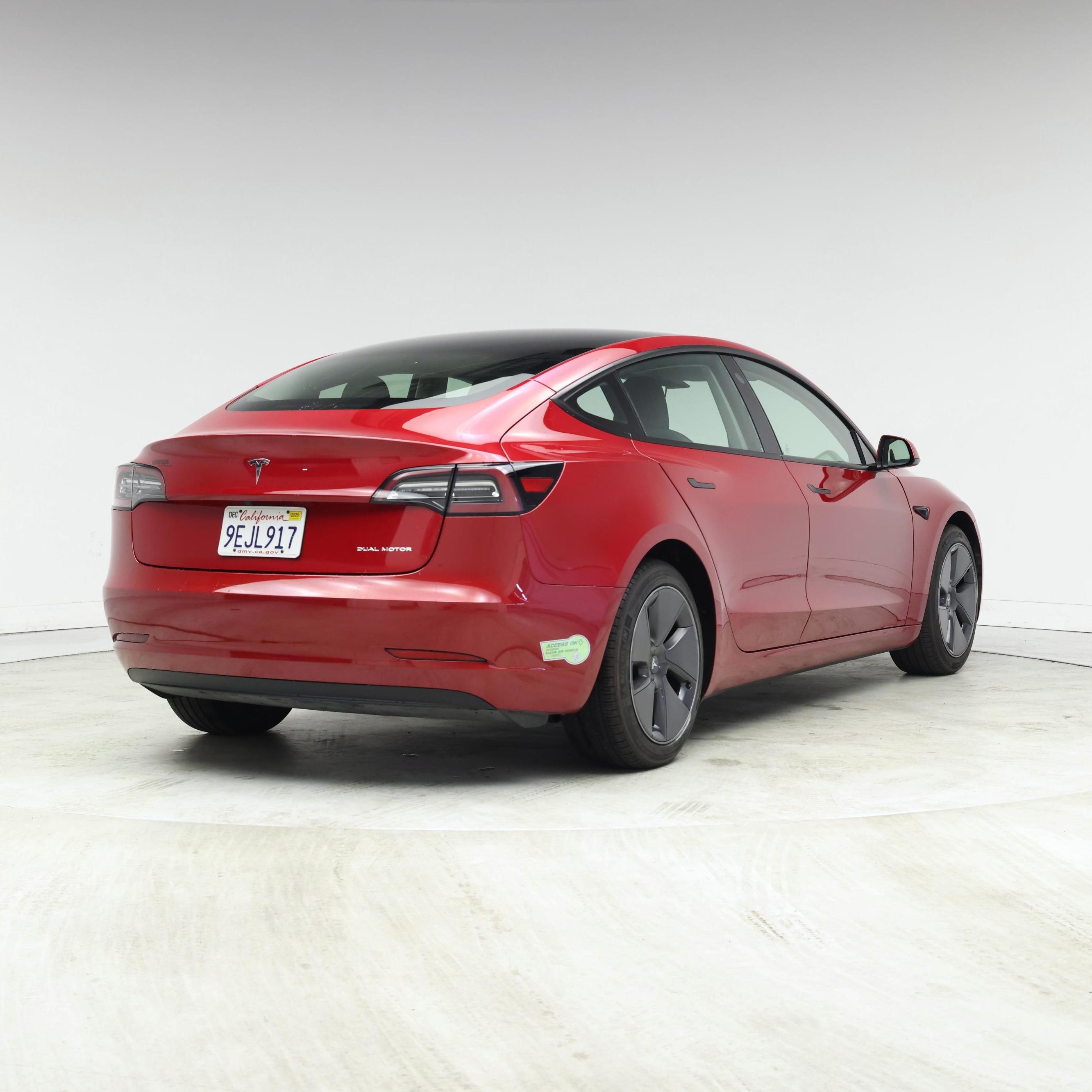 Thumbnail: 2023 Tesla Model 3 - 8