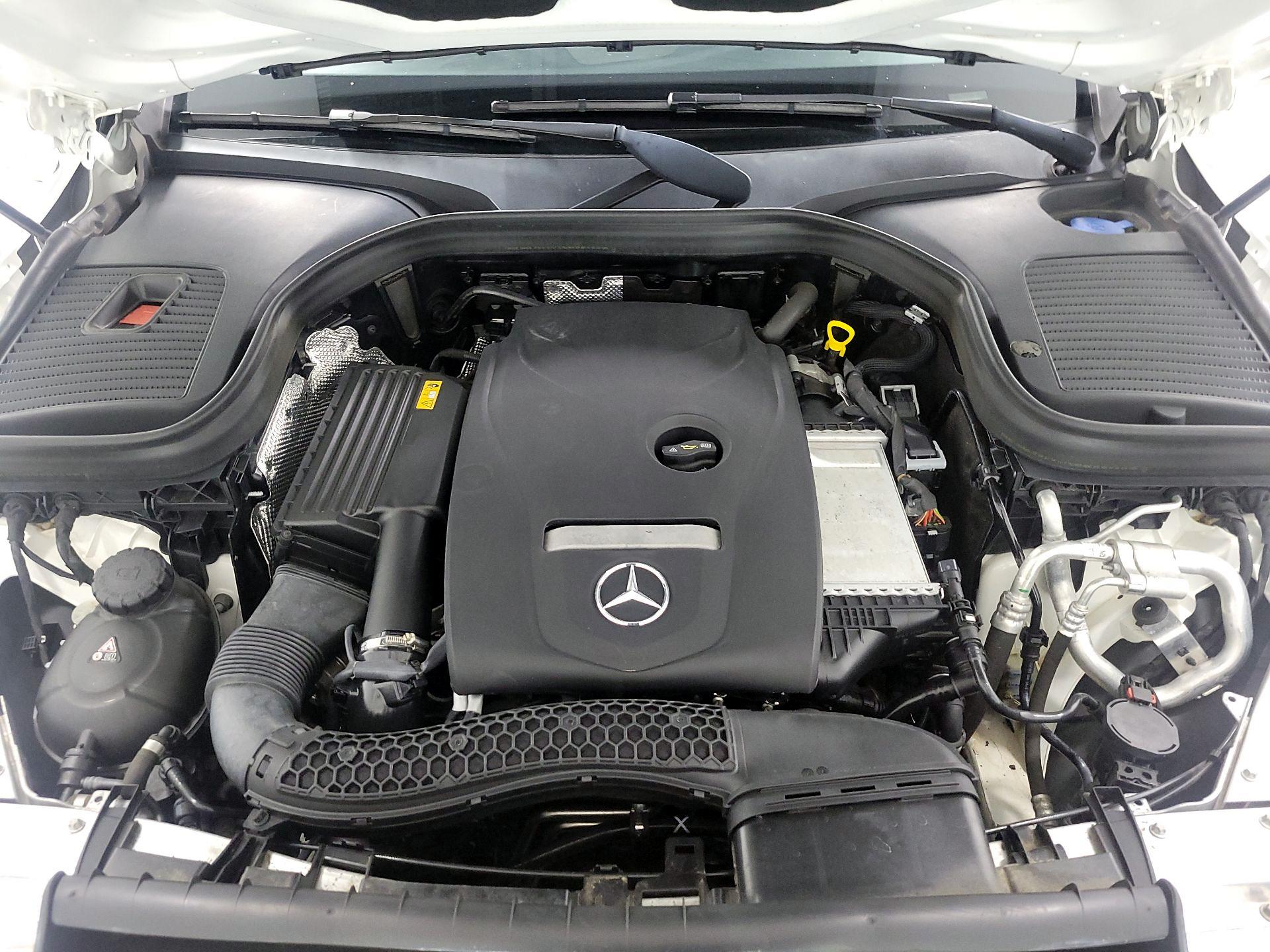 Thumbnail: 2019 Mercedes-Benz GLC - 19