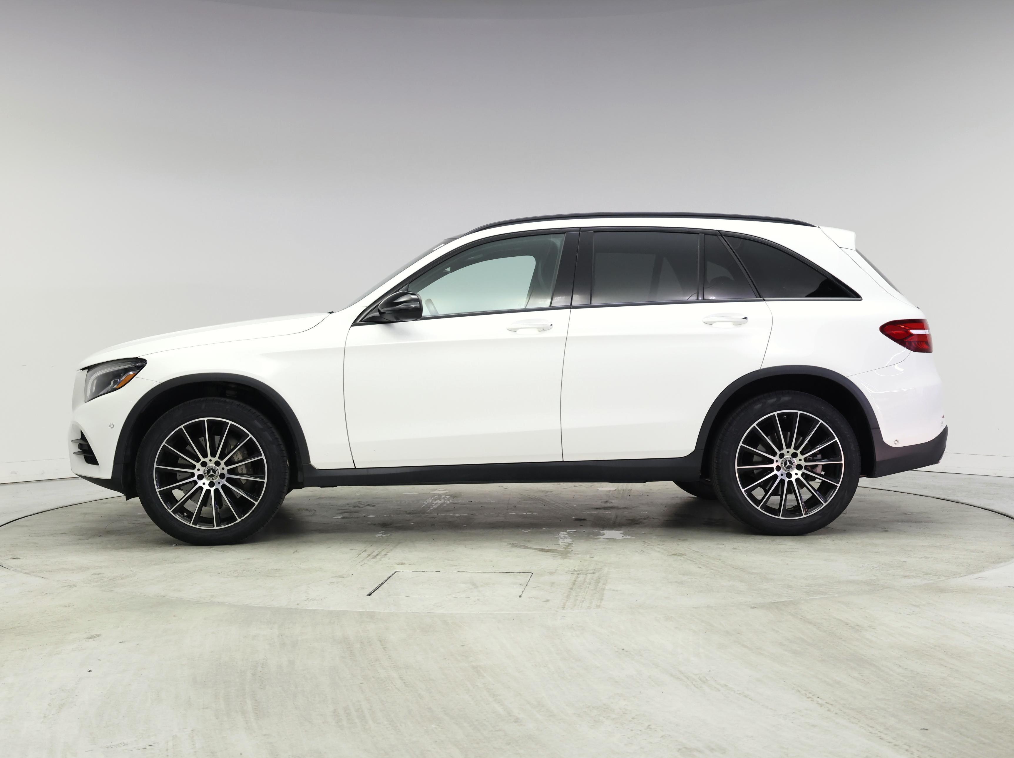 Thumbnail: 2019 Mercedes-Benz GLC - 3