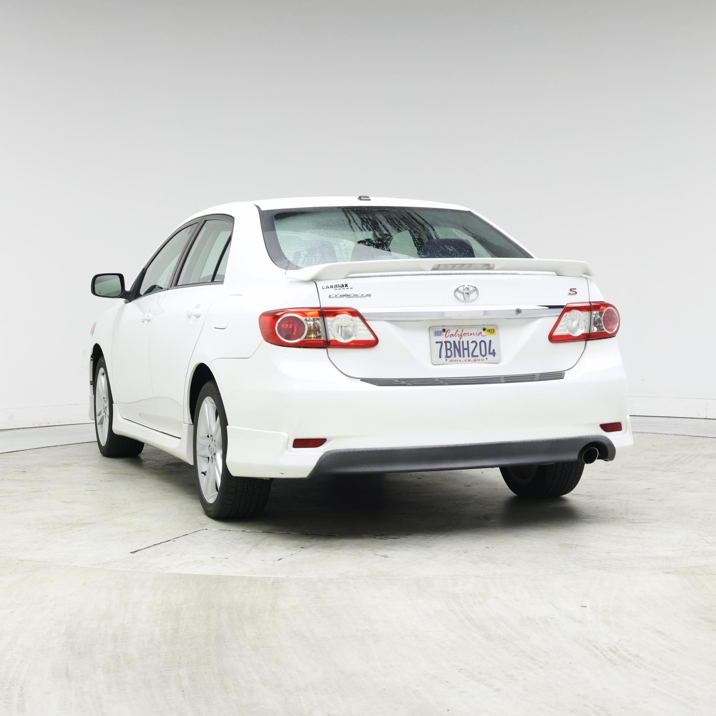 Thumbnail: 2013 Toyota Corolla - 2