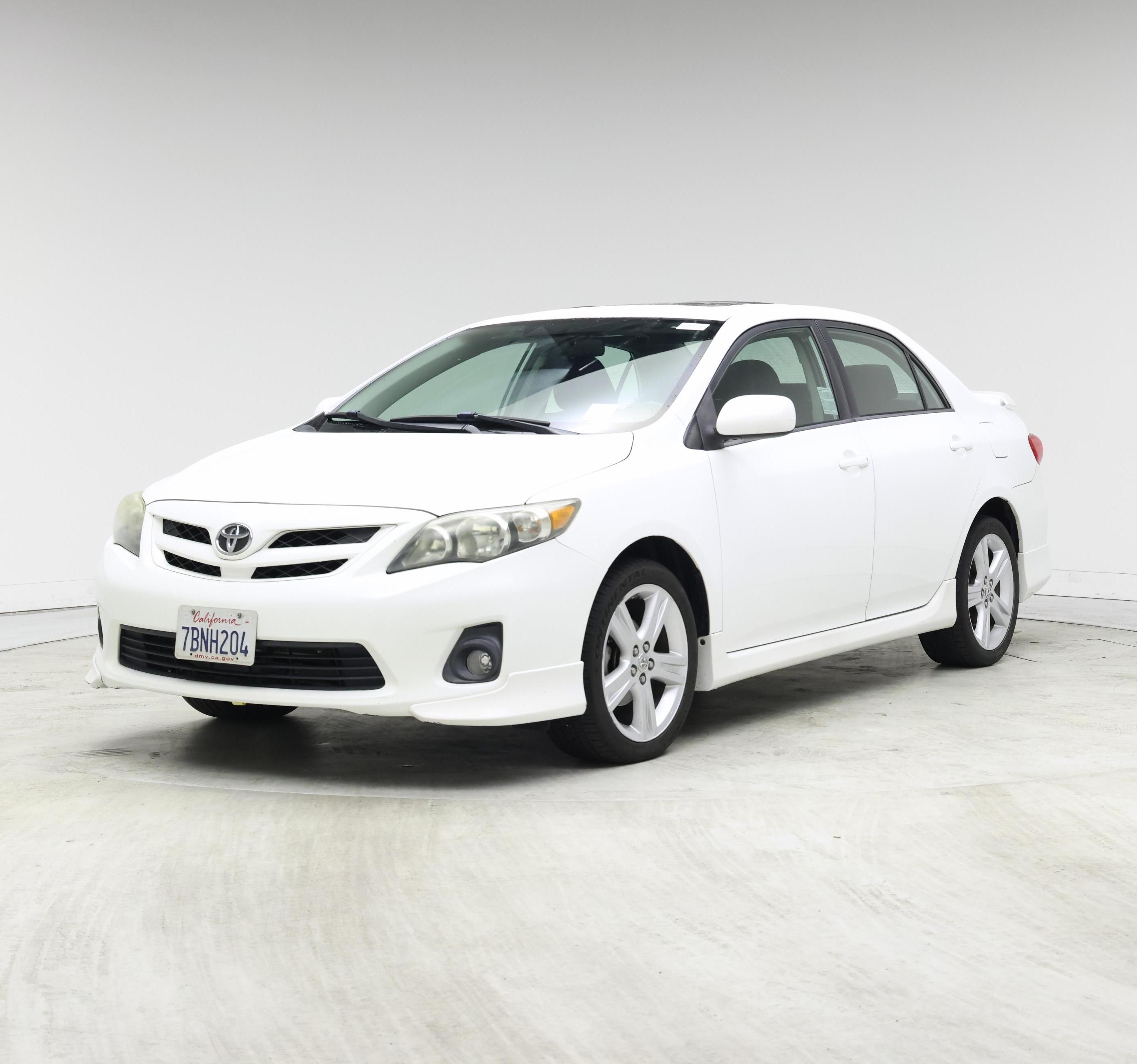 Thumbnail: 2013 Toyota Corolla - 4