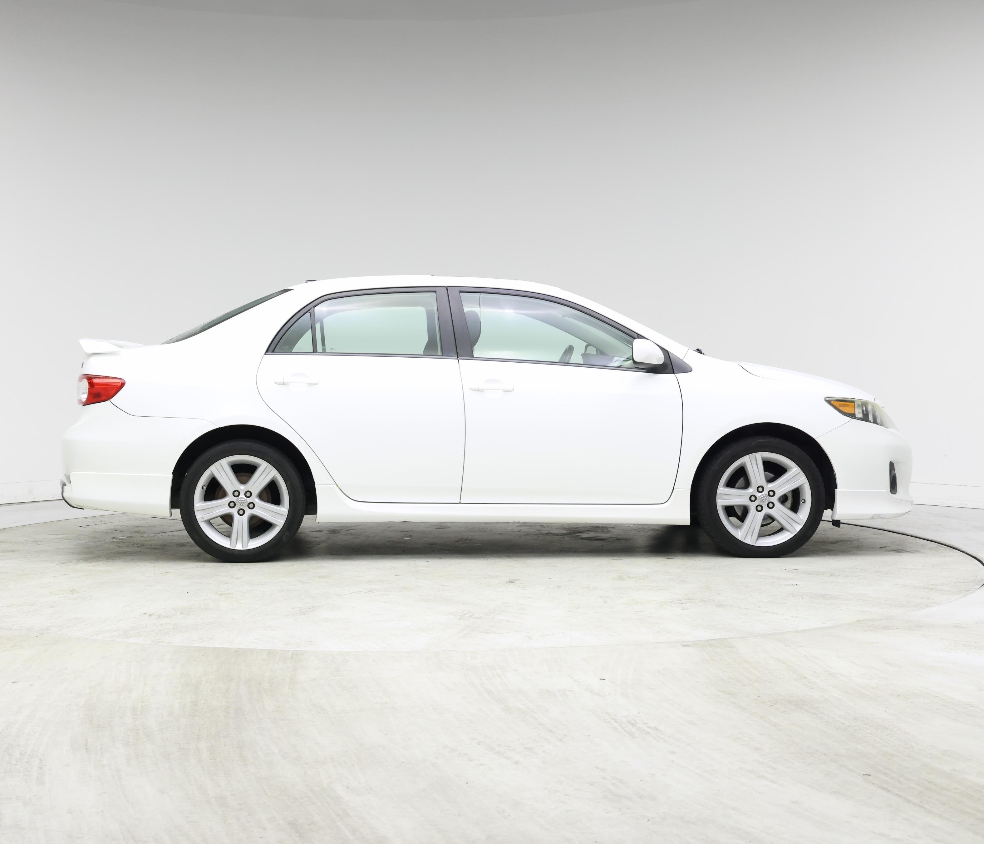 Thumbnail: 2013 Toyota Corolla - 7