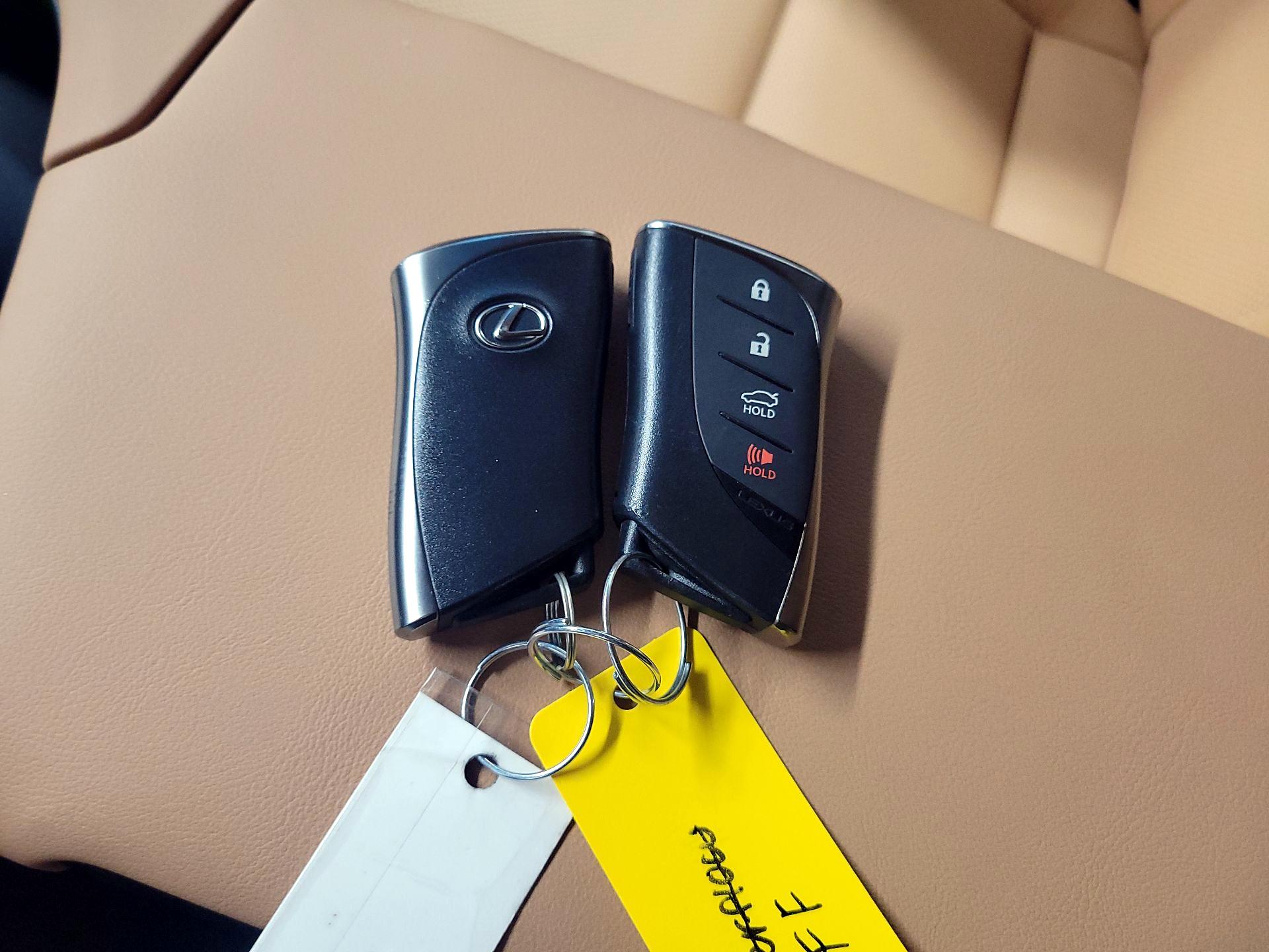 Thumbnail: 2024 Lexus ES - 20