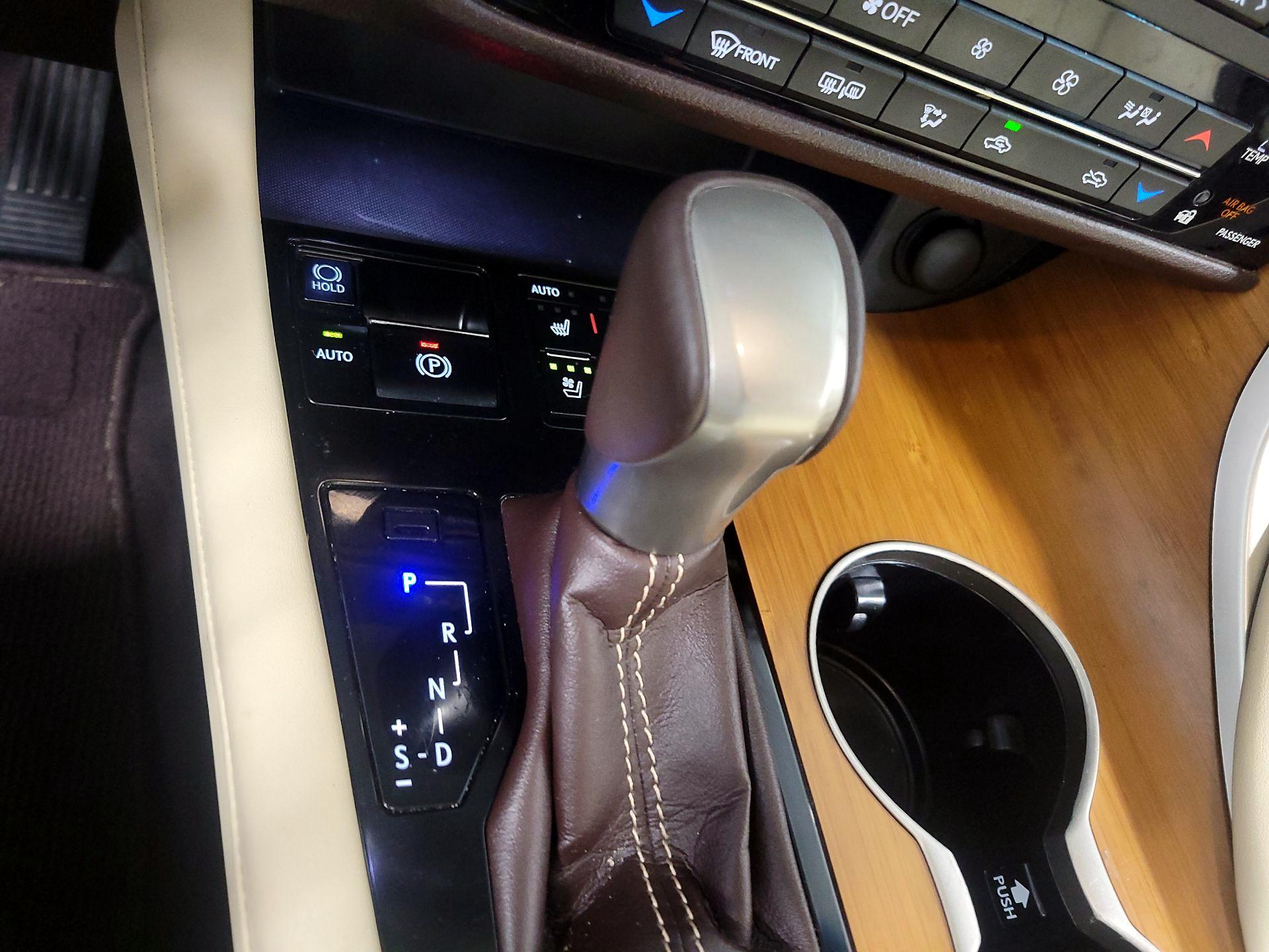 Thumbnail: 2016 Lexus RX - 16