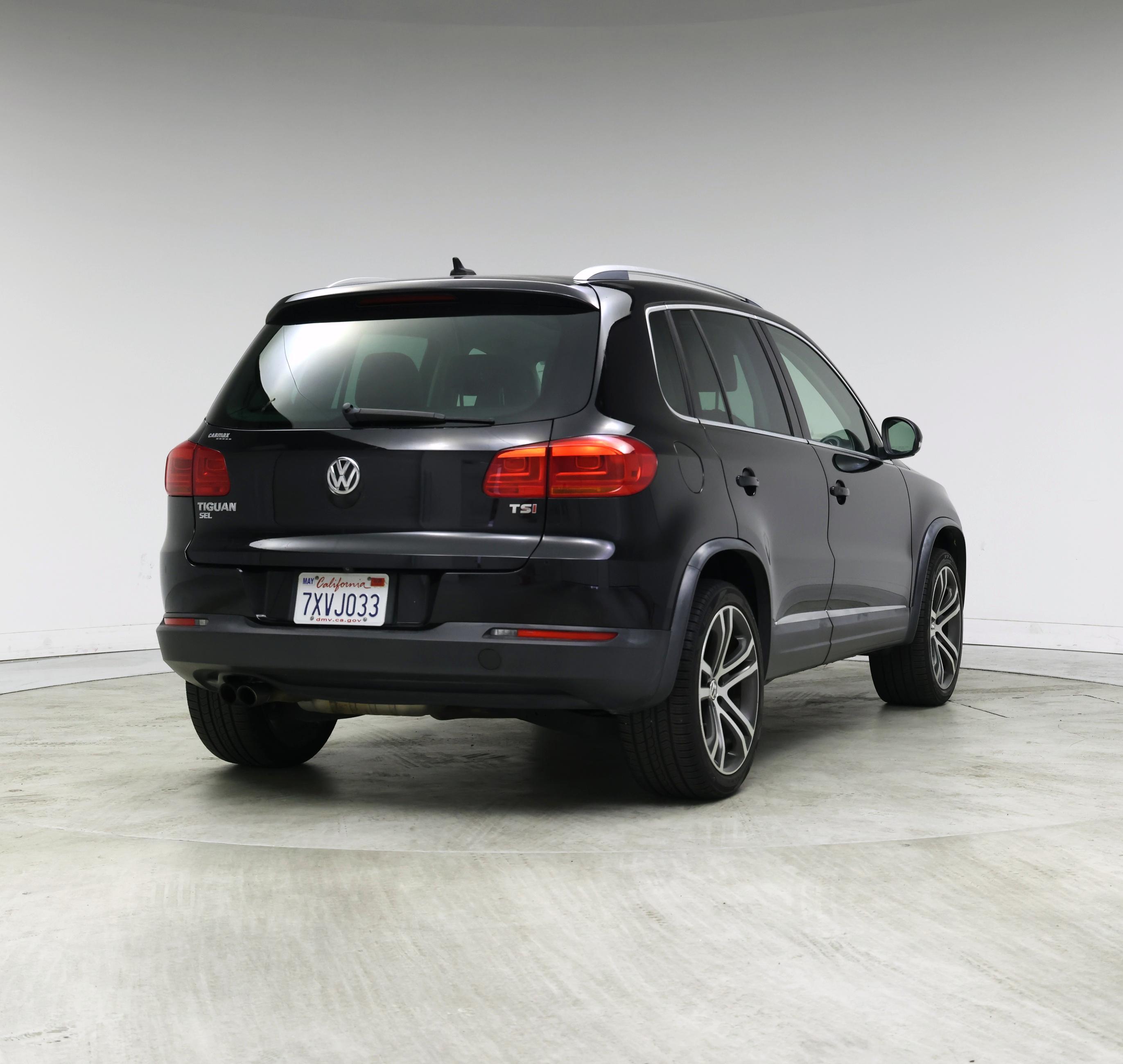Thumbnail: 2017 Volkswagen Tiguan - 8
